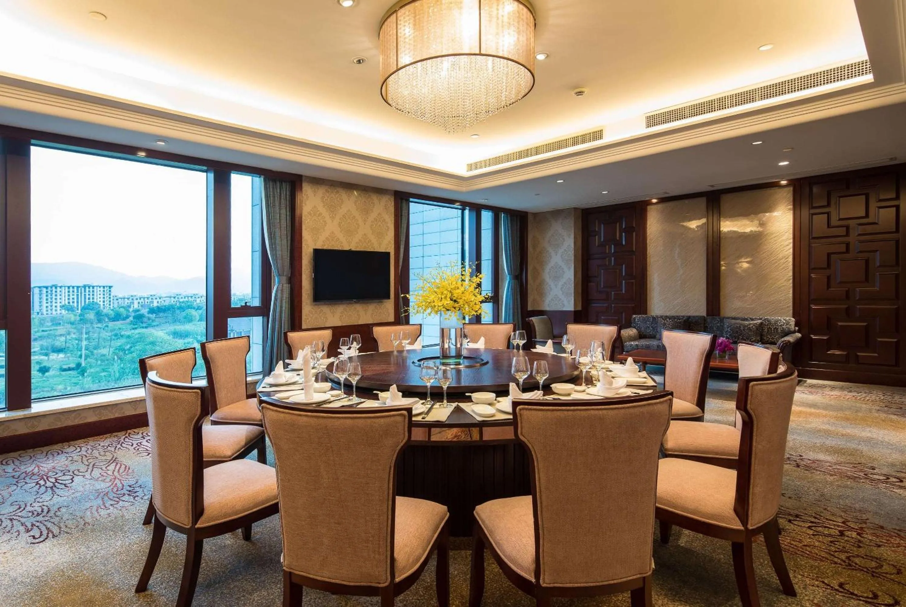 Restaurant/places to eat in Wyndham Zhuji West