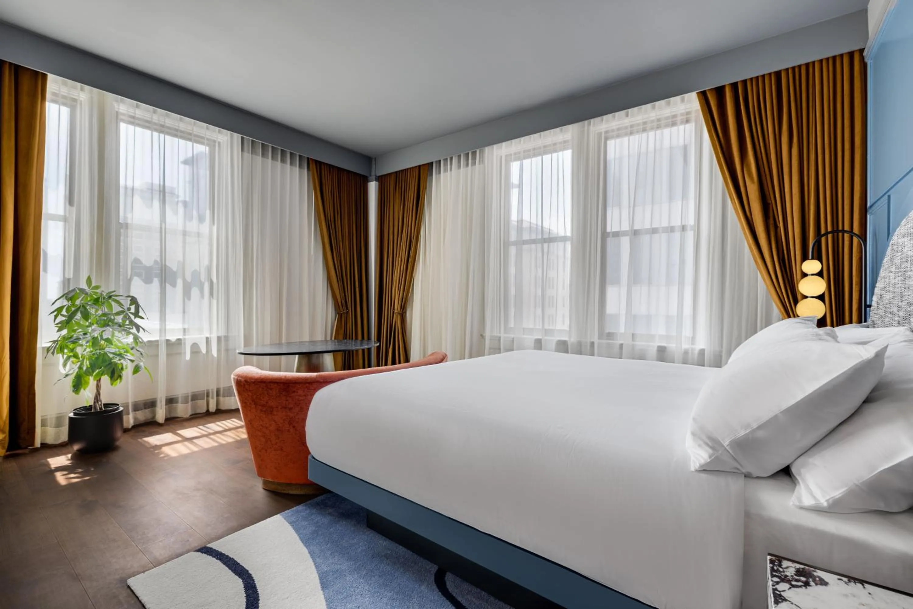 Bed in The Gunter Hotel San Antonio Riverwalk