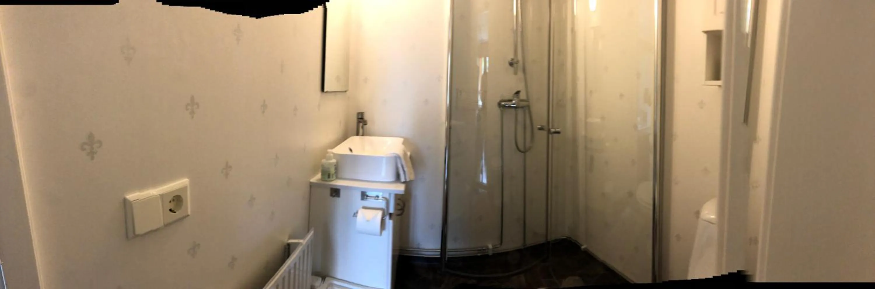 Shower in Villa Verdi