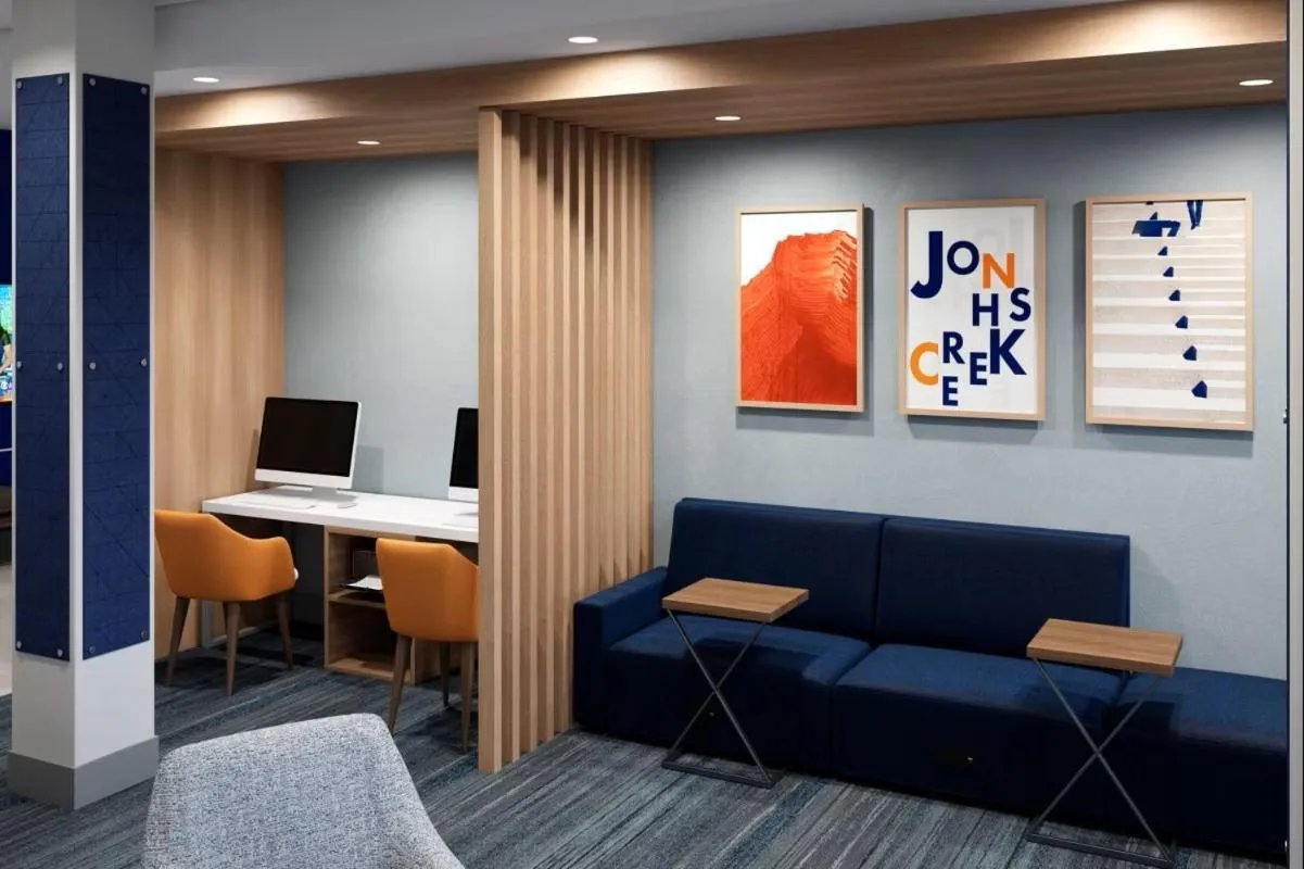 Business facilities in Holiday Inn Express & Suites Phoenix - Midtown, an IHG Hotel