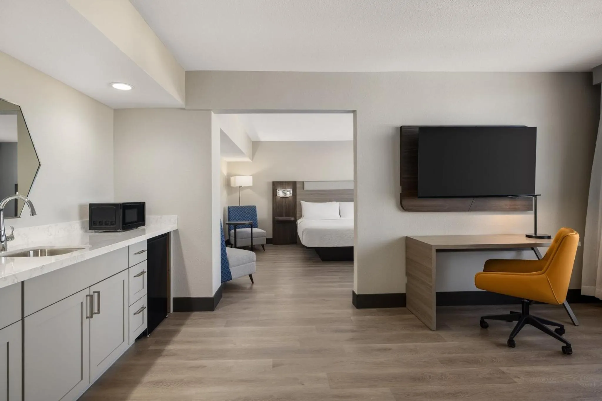 Photo of the whole room in Holiday Inn Express & Suites Phoenix - Midtown, an IHG Hotel