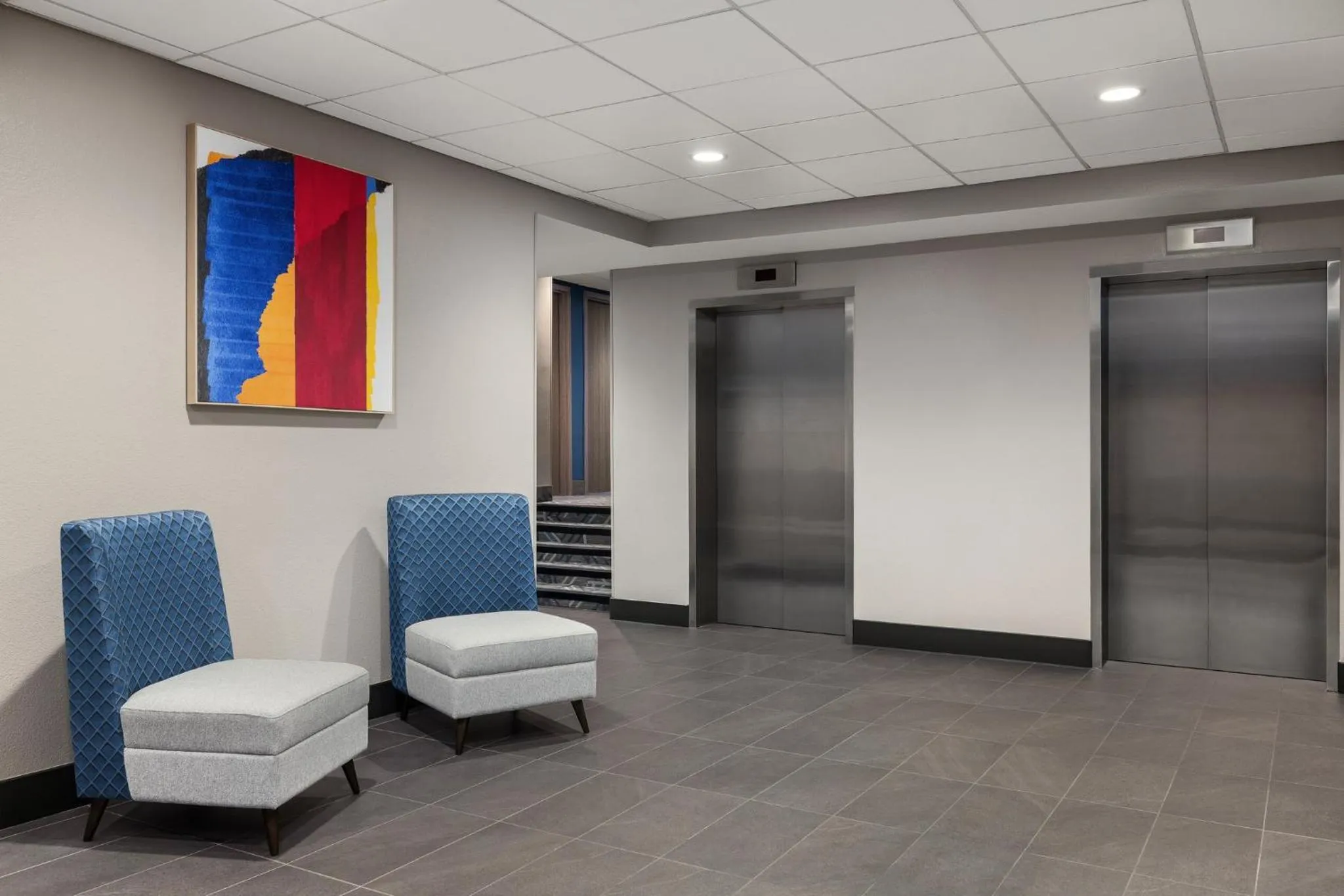 Lobby or reception in Holiday Inn Express & Suites Phoenix - Midtown, an IHG Hotel