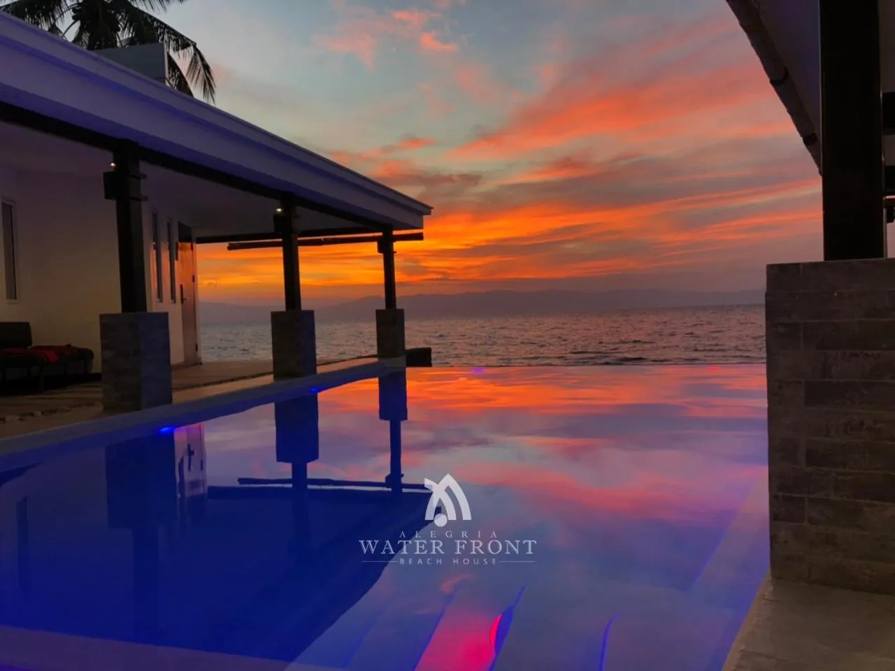 Swimming pool in Alegria Water Front Beach House