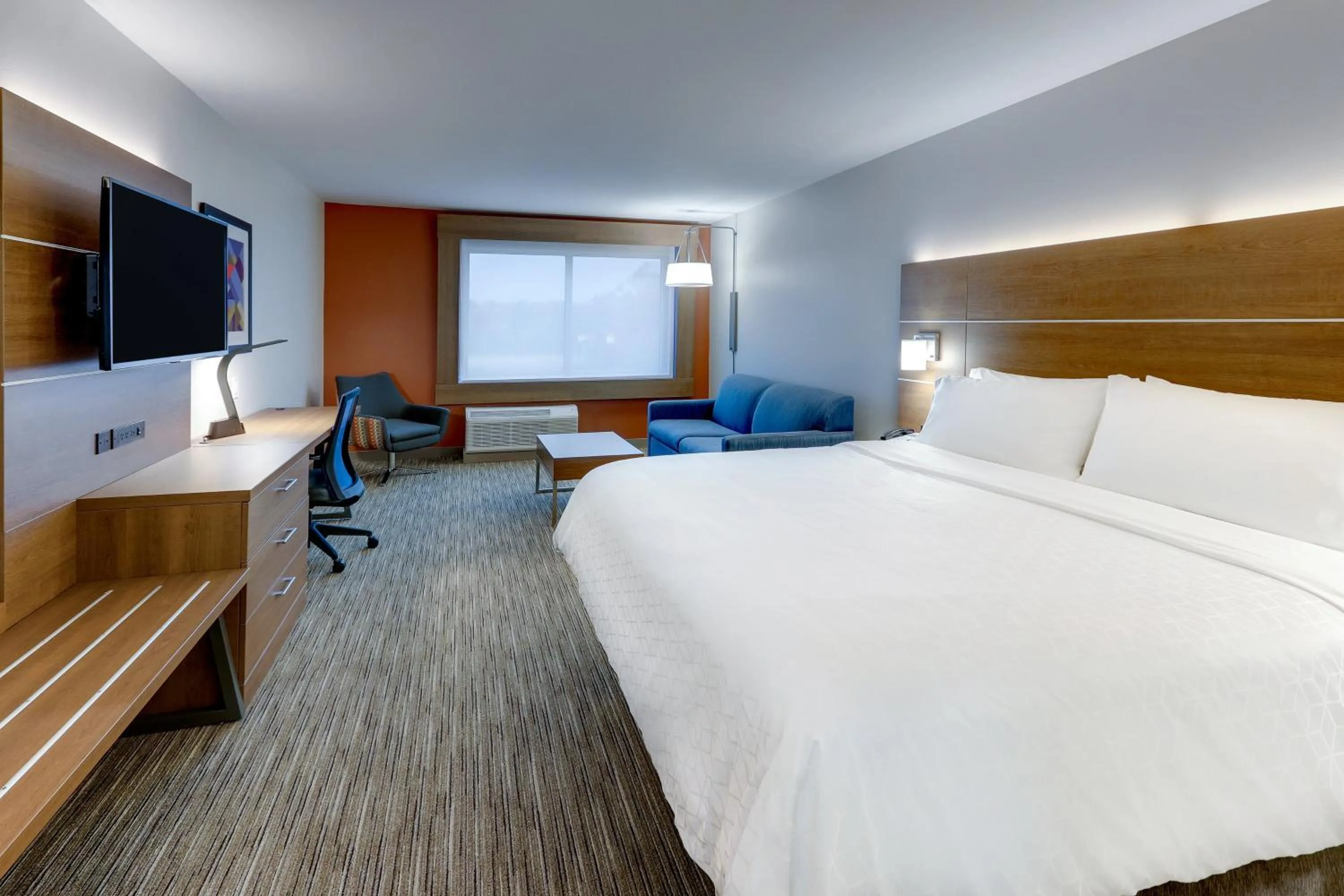 Photo of the whole room, Bed in Holiday Inn Express & Suites - Middletown - Goshen by IHG