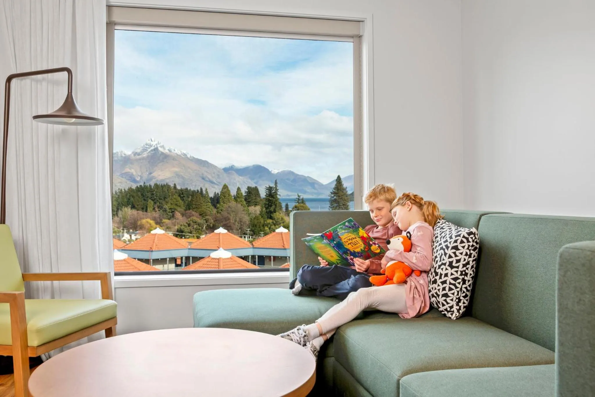 Photo of the whole room in Holiday Inn Express & Suites Queenstown by IHG