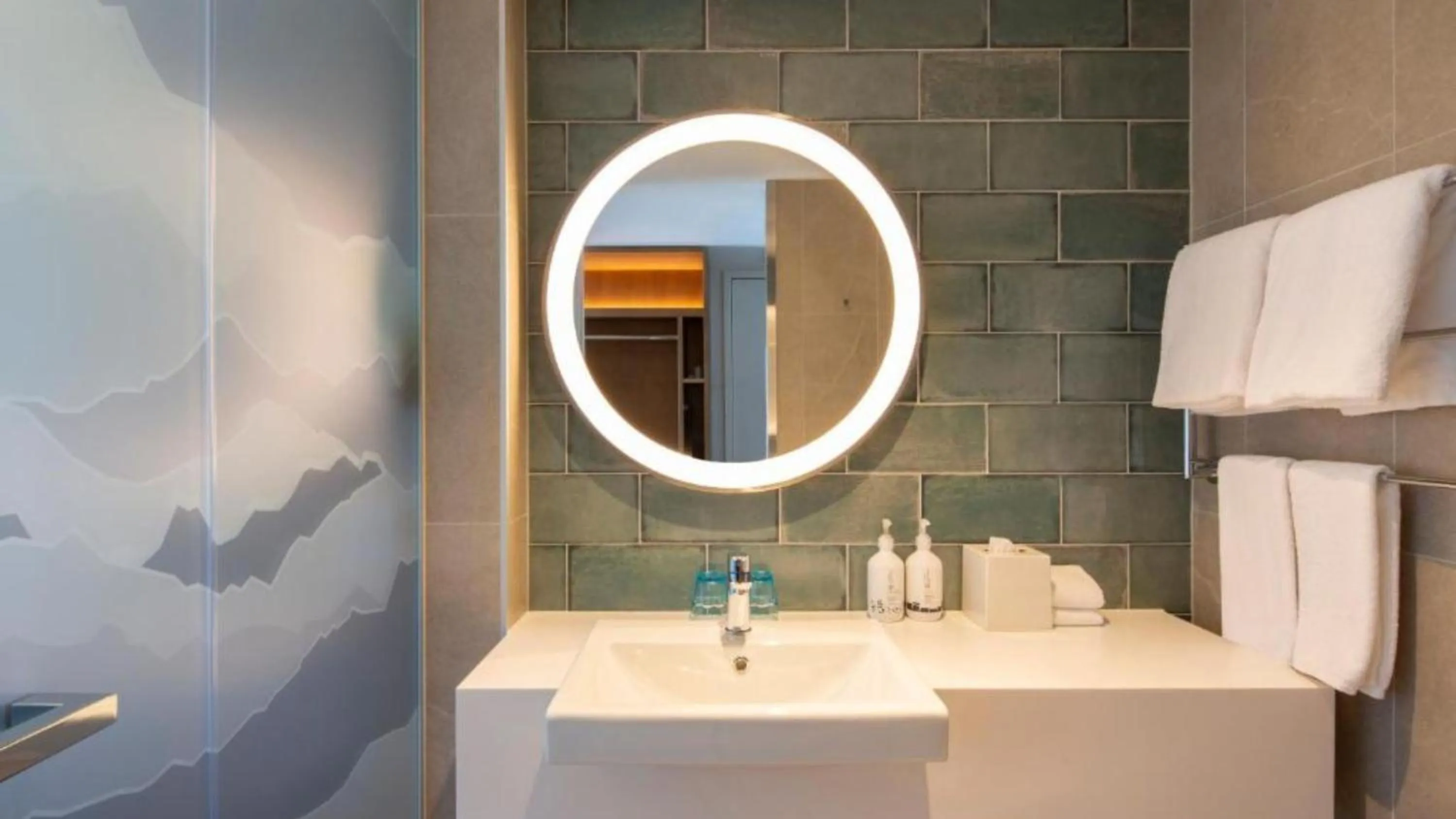 Bathroom in Holiday Inn Express & Suites Queenstown by IHG