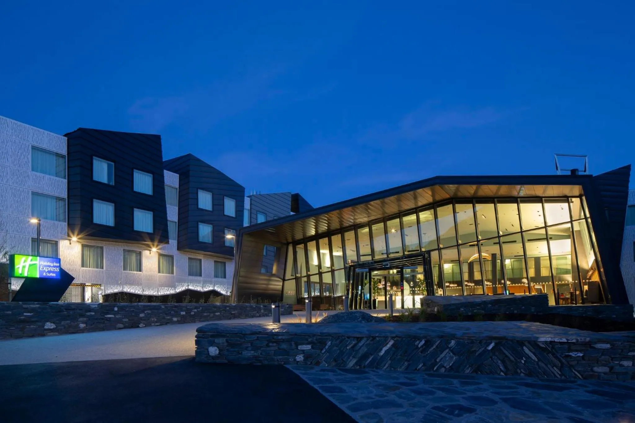 Property building in Holiday Inn Express & Suites Queenstown by IHG