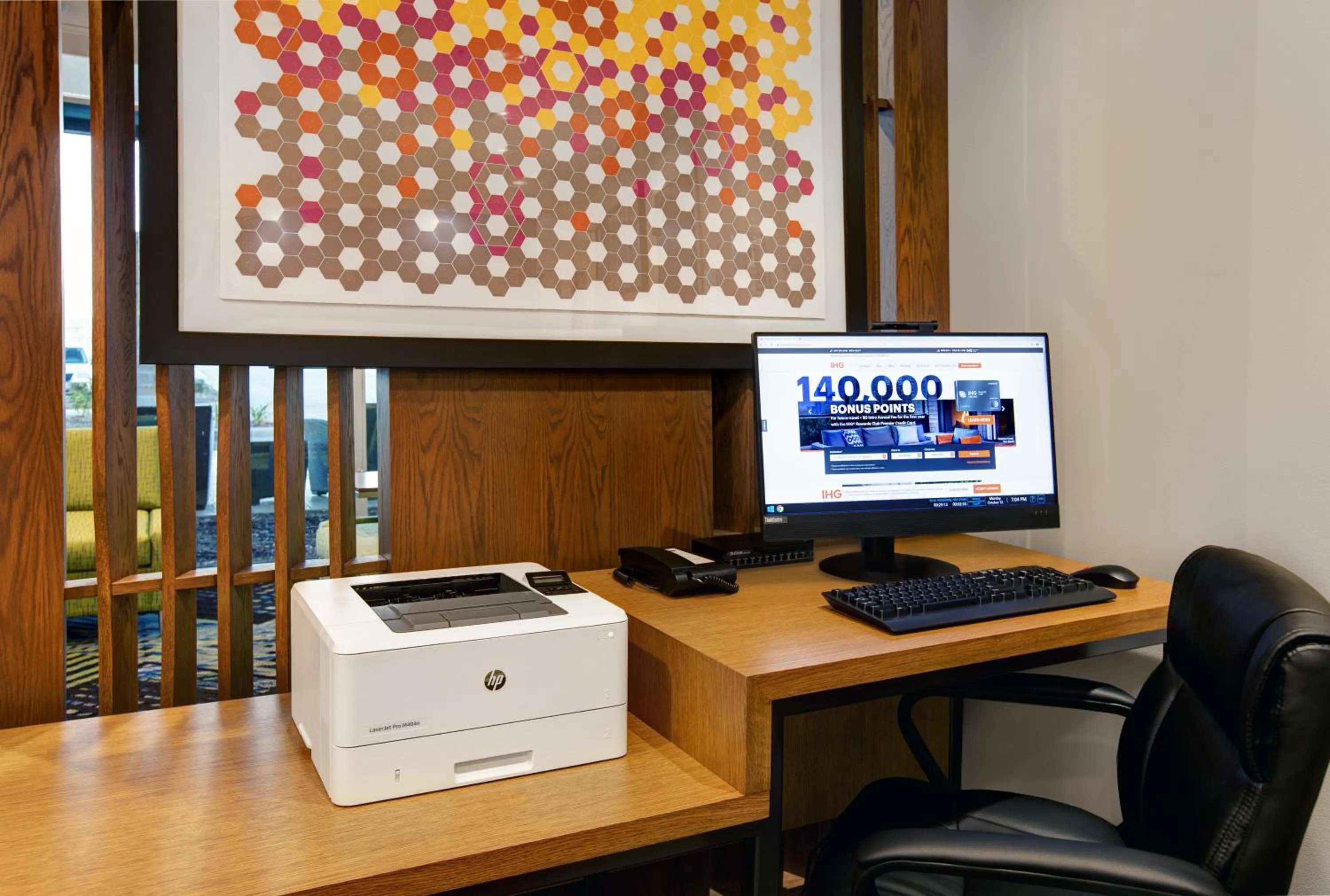 Business facilities in Holiday Inn Express & Suites - Milwaukee - Brookfield by IHG