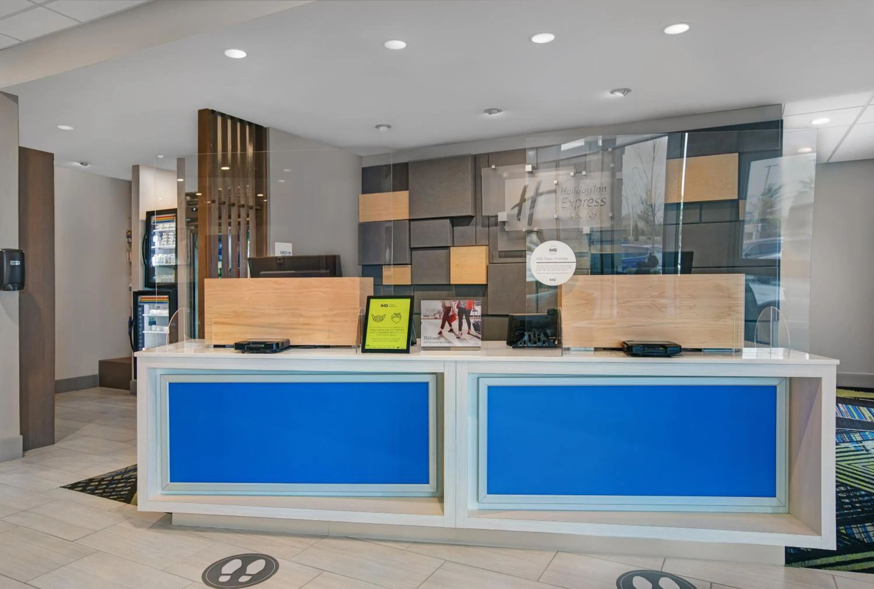 Property building in Holiday Inn Express & Suites - Milwaukee - Brookfield by IHG