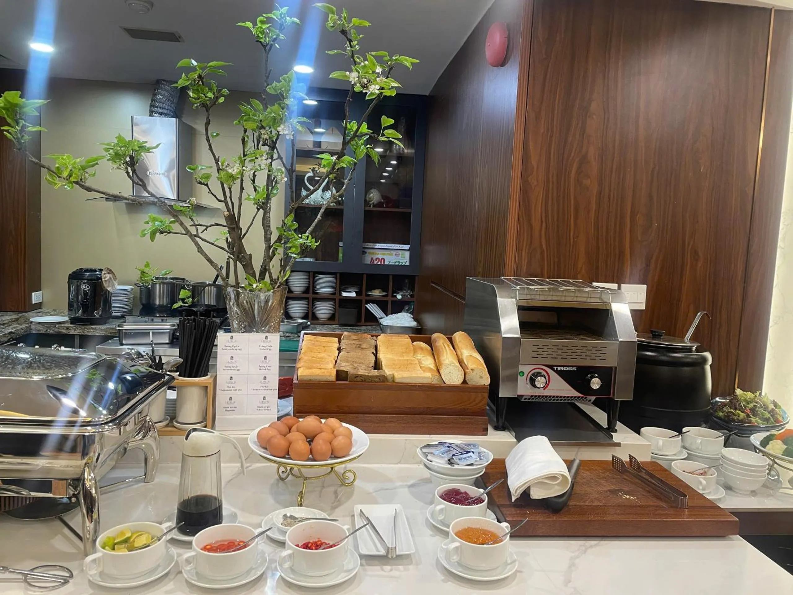 Restaurant/places to eat in Luxor Boutique Hotel