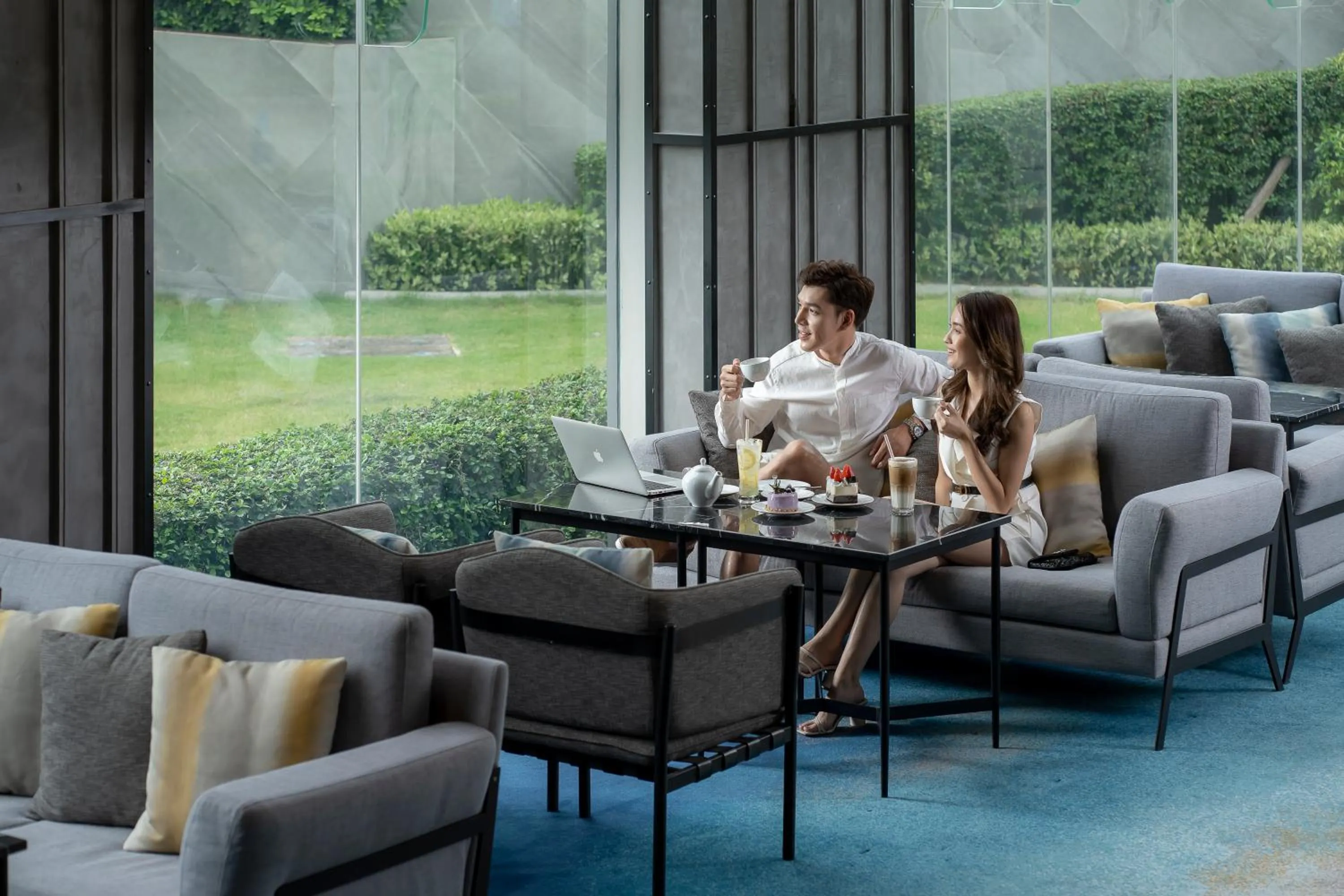 People in Holiday Inn & Suites Siracha Laemchabang by IHG