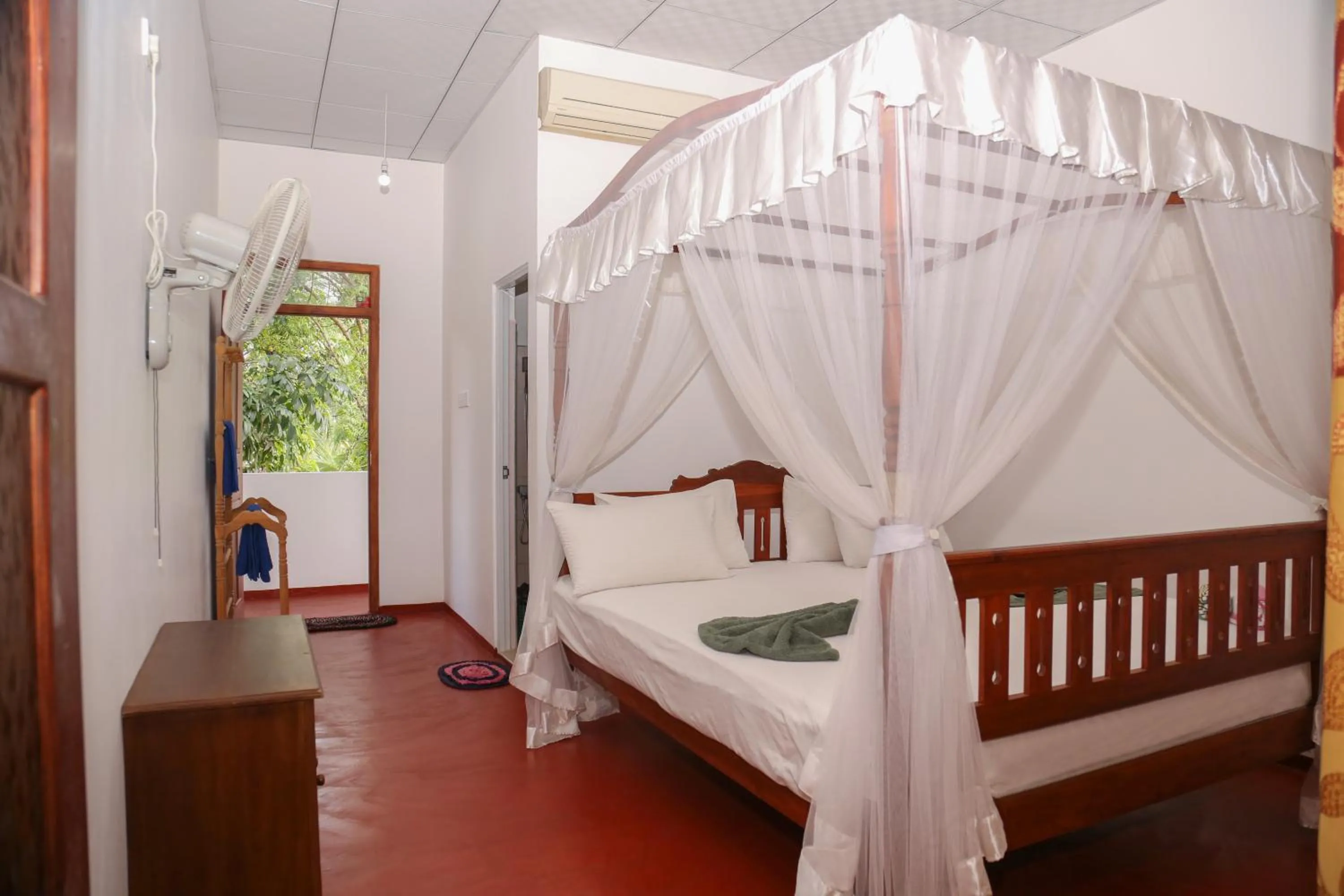Tithira Guest House