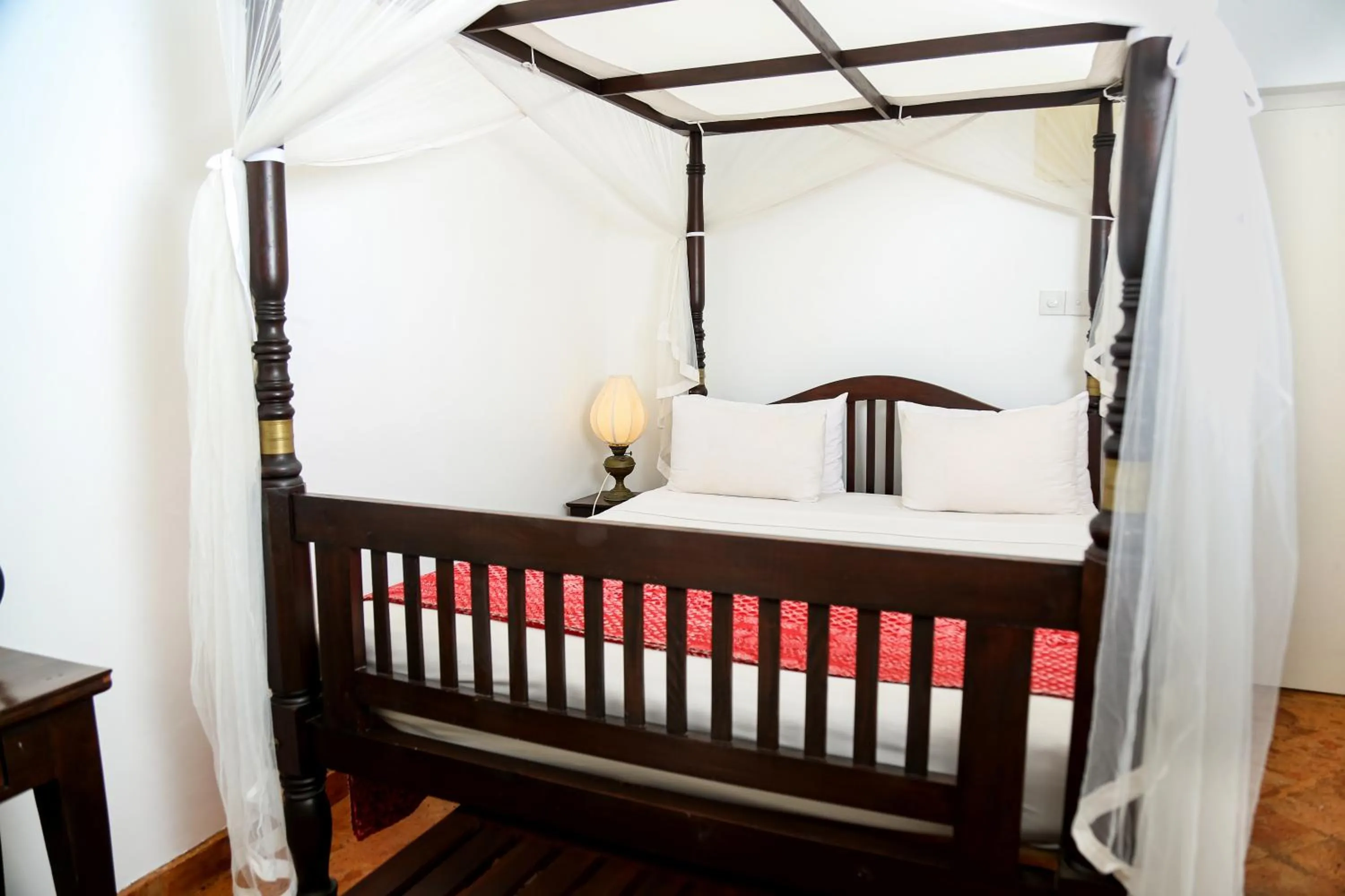 Bed in Mango House - Galle Fort