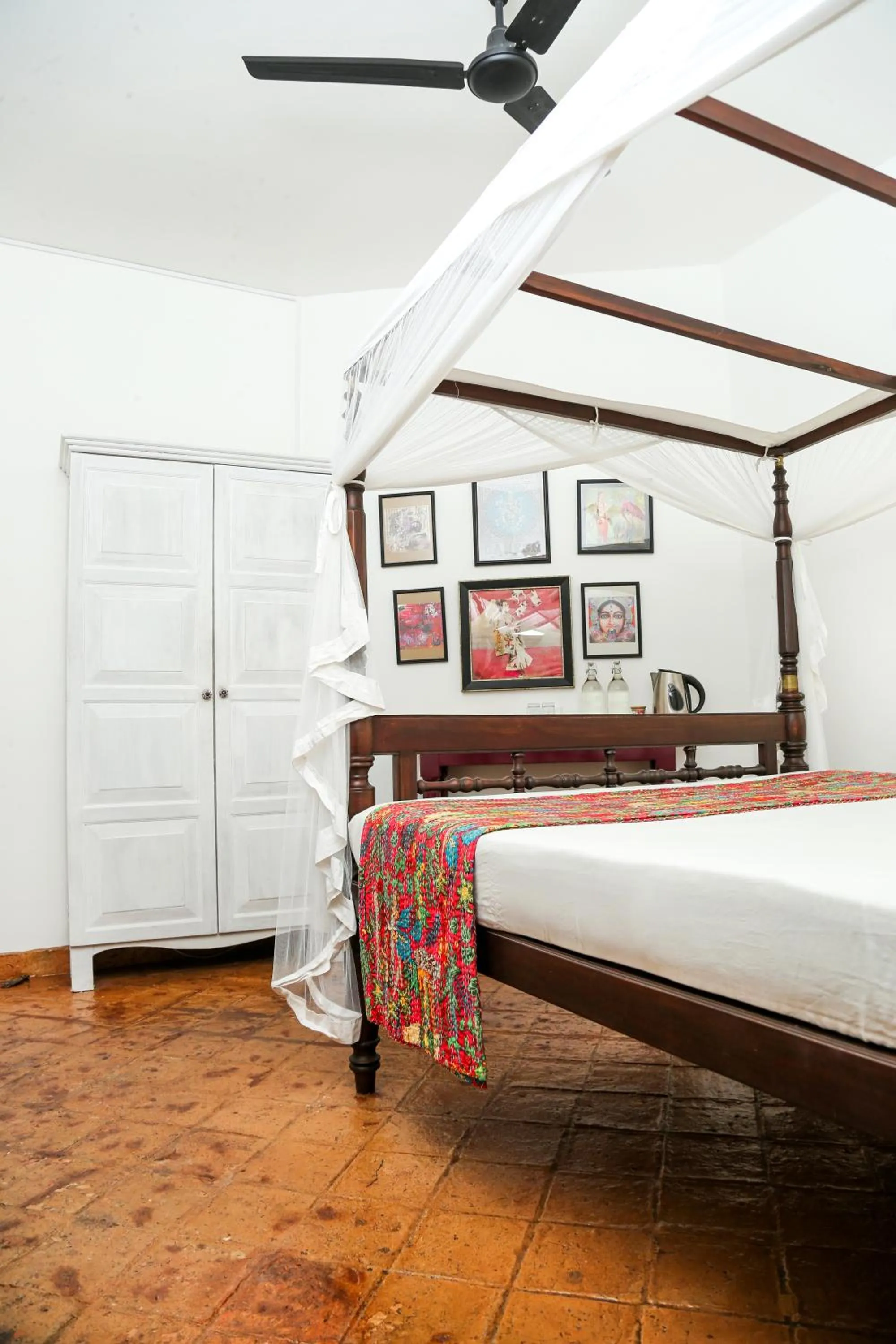 Bed in Mango House - Galle Fort