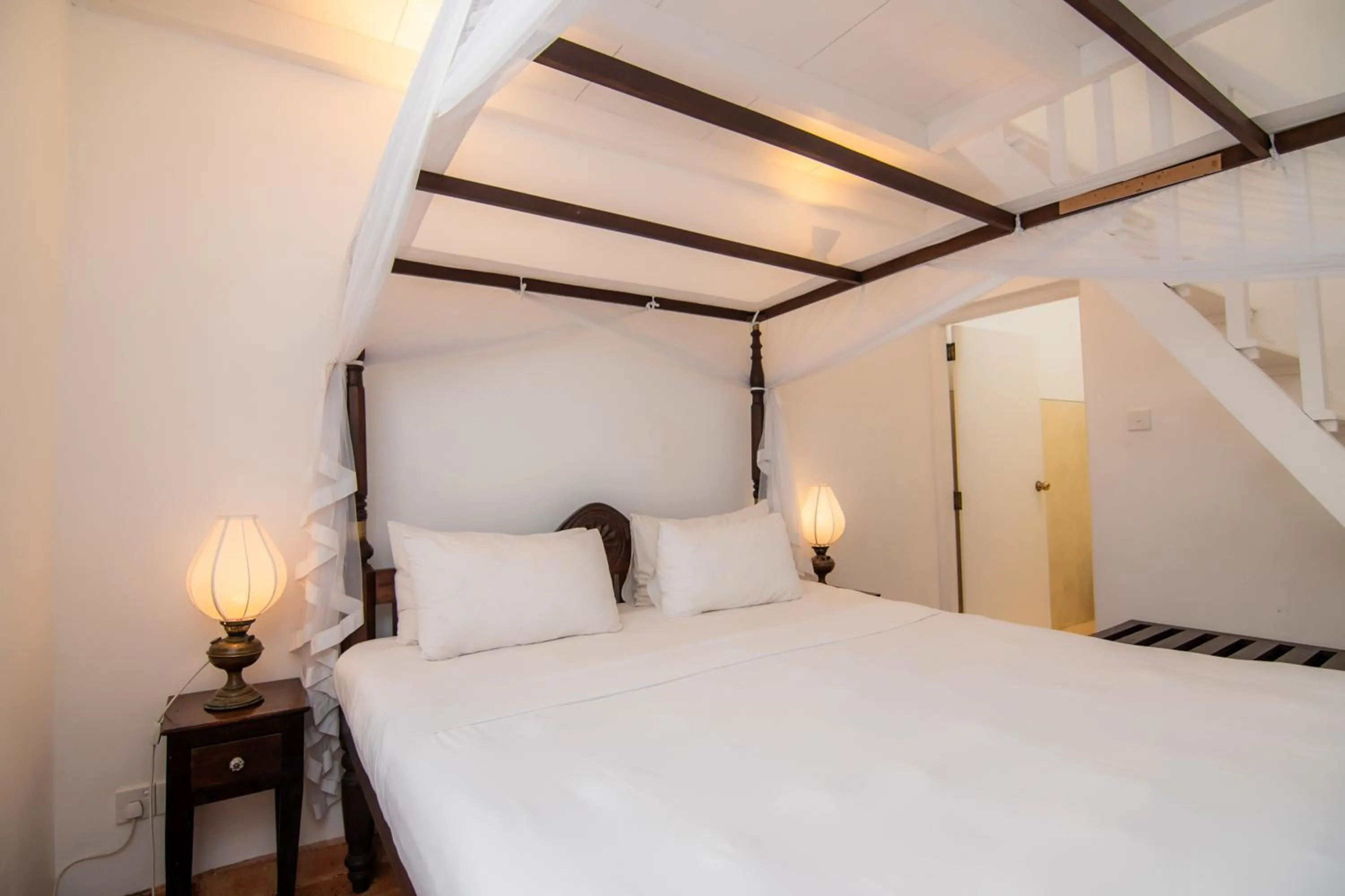 Bed in Mango House - Galle Fort