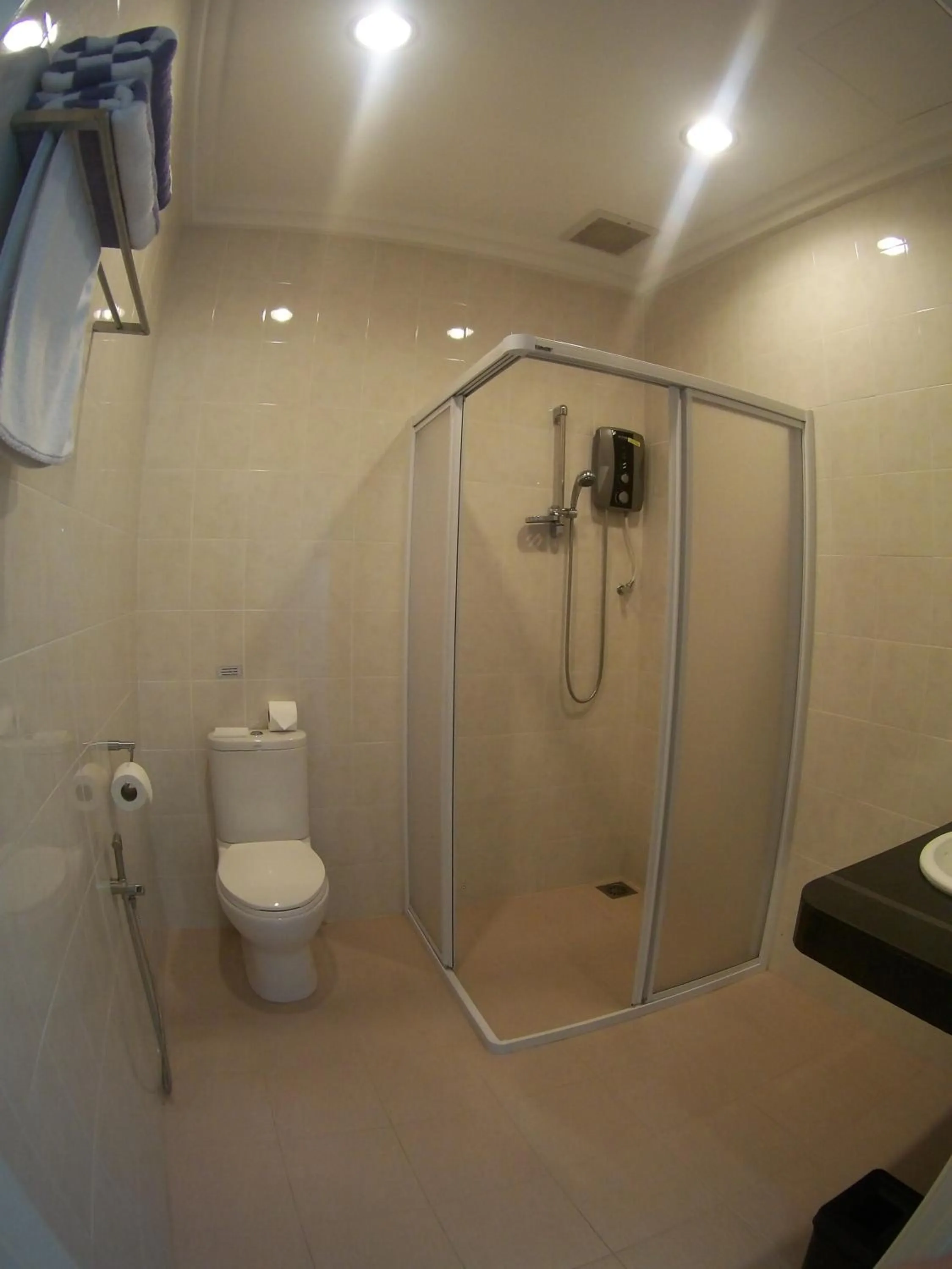 Shower in Langkawi Chantique