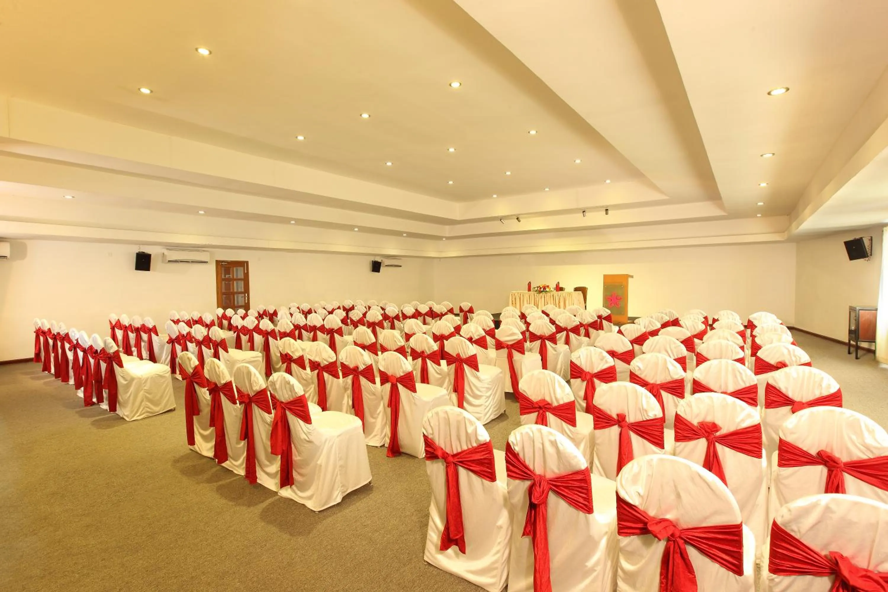 Business facilities in Hotel Pearl Palace