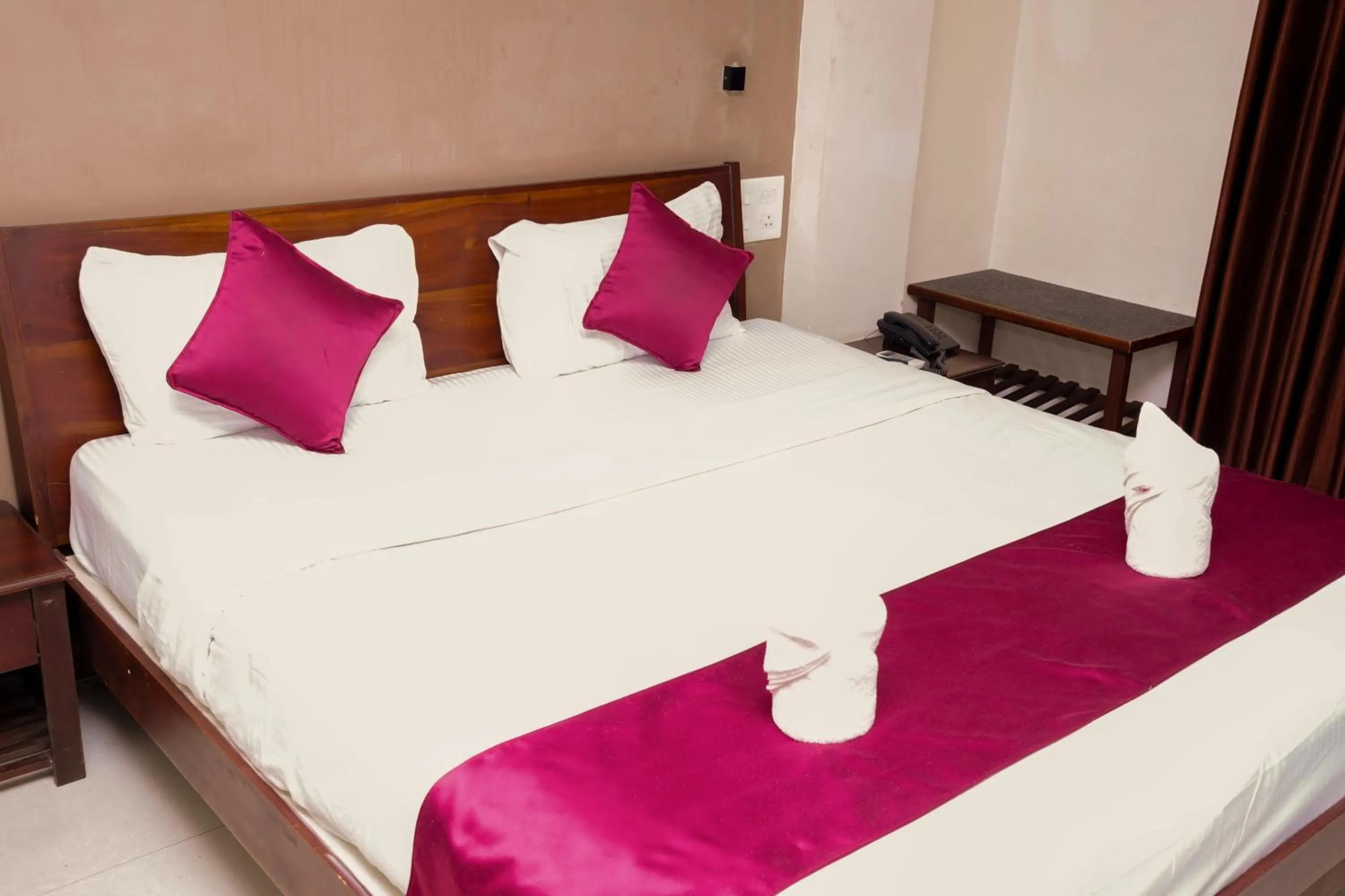 Bedroom, Bed in Hotel Pearl Palace