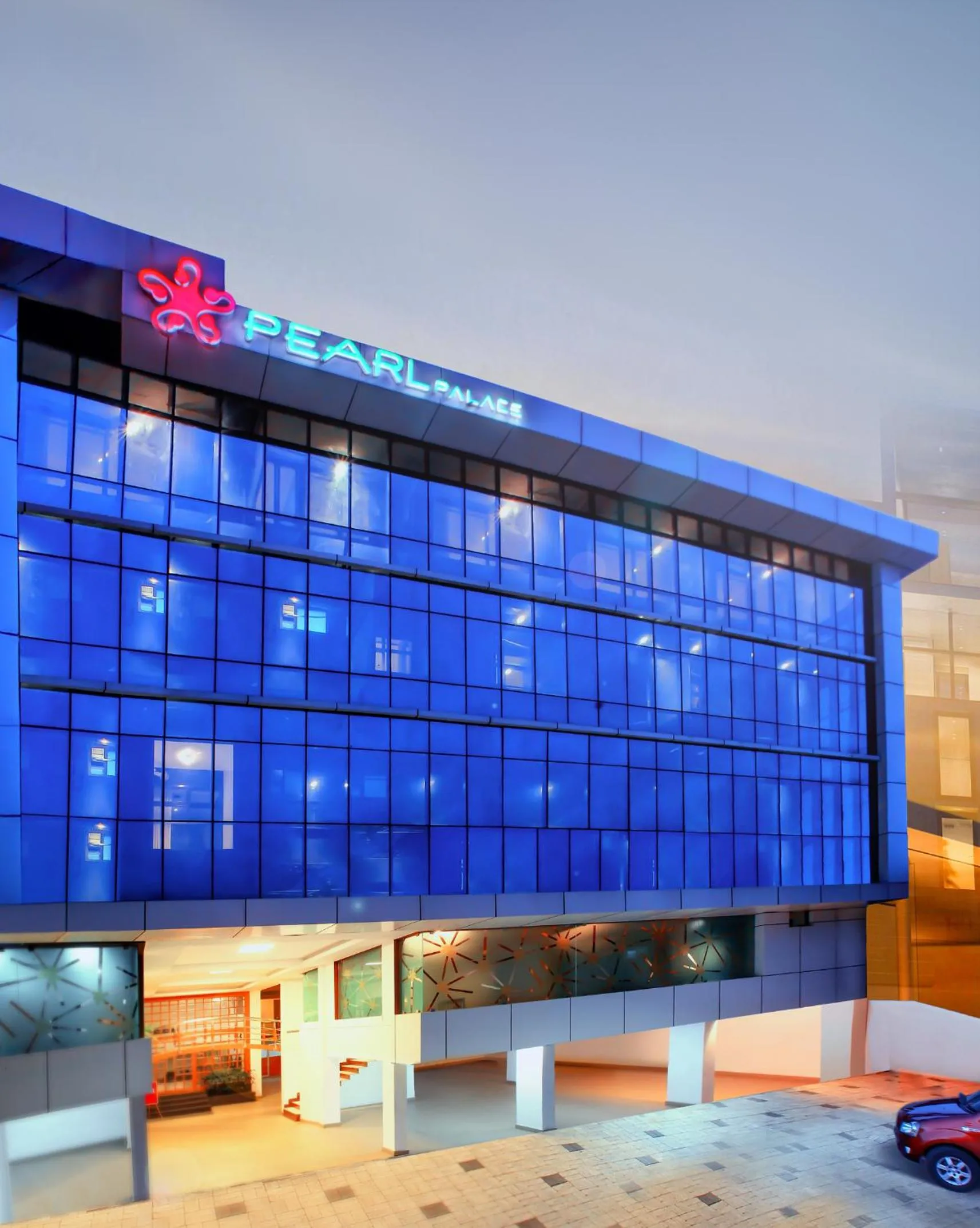 Property building in Hotel Pearl Palace