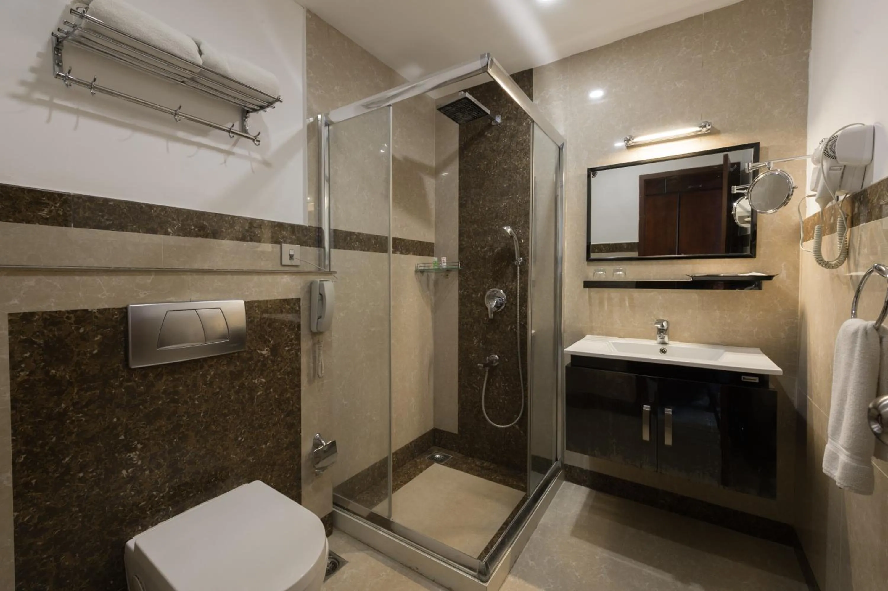 Shower in No. 18 Hotel