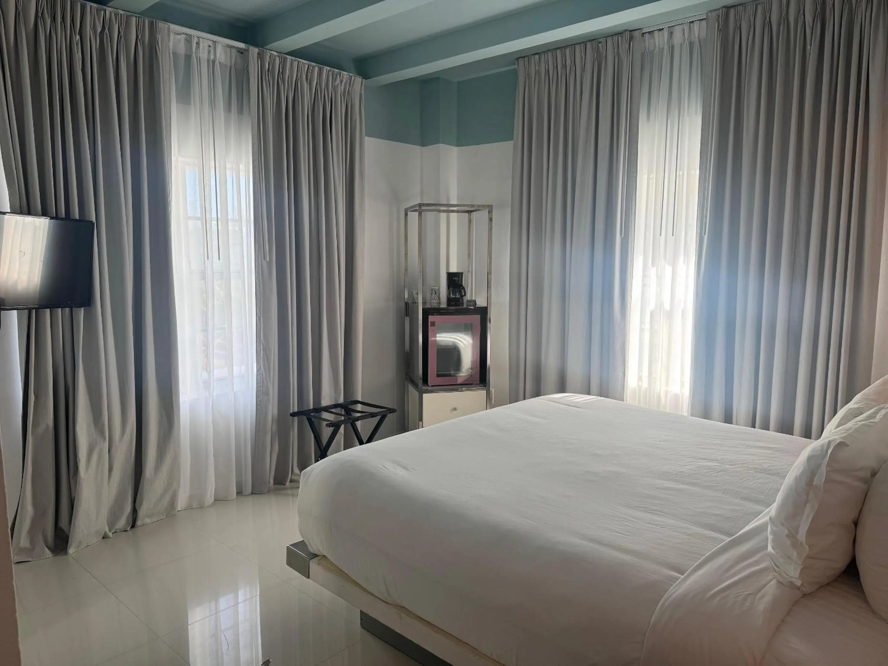 Bed in Townhouse Hotel, BW Signature Collection