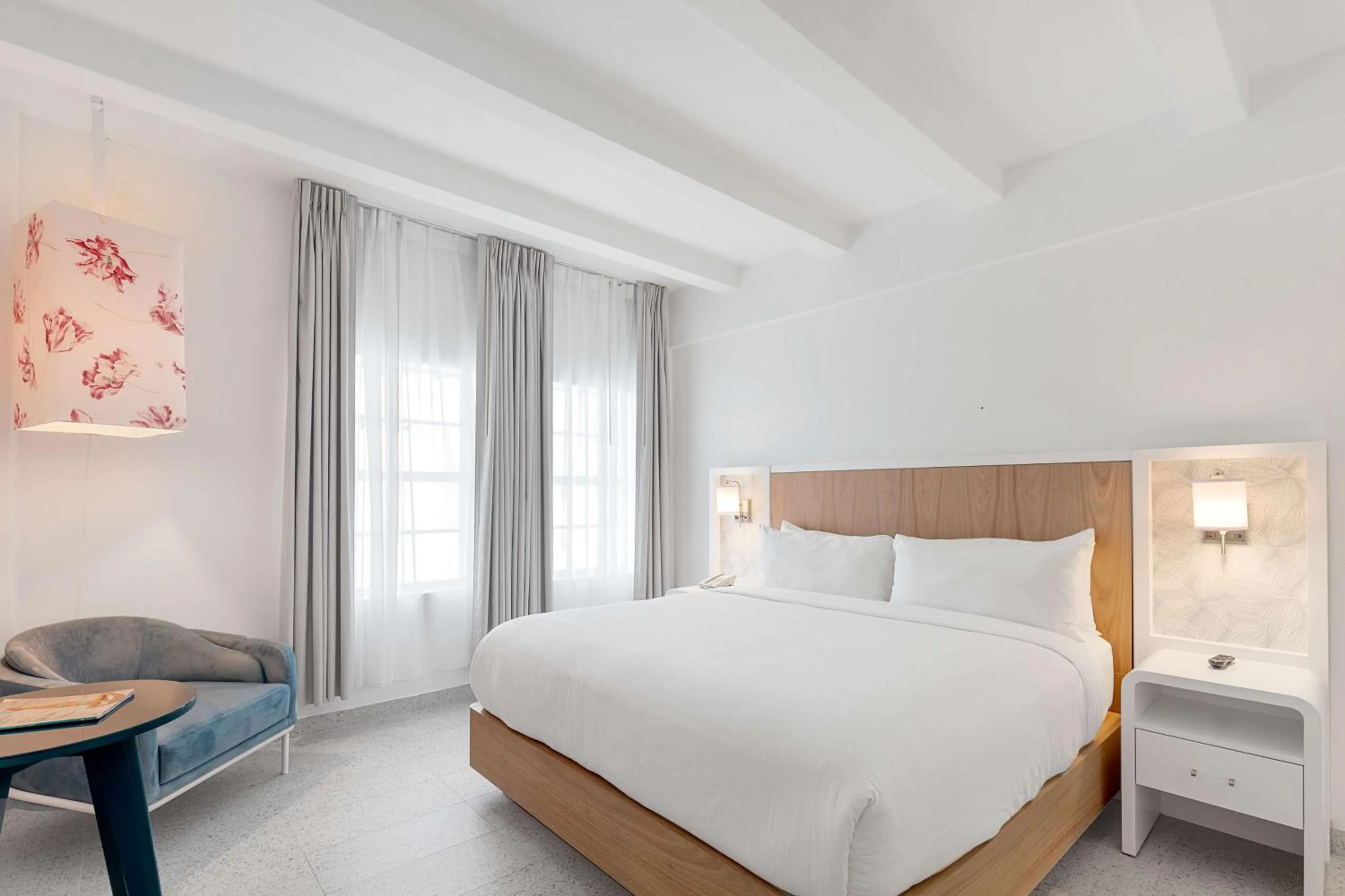 Bedroom, Bed in Townhouse Hotel, BW Signature Collection