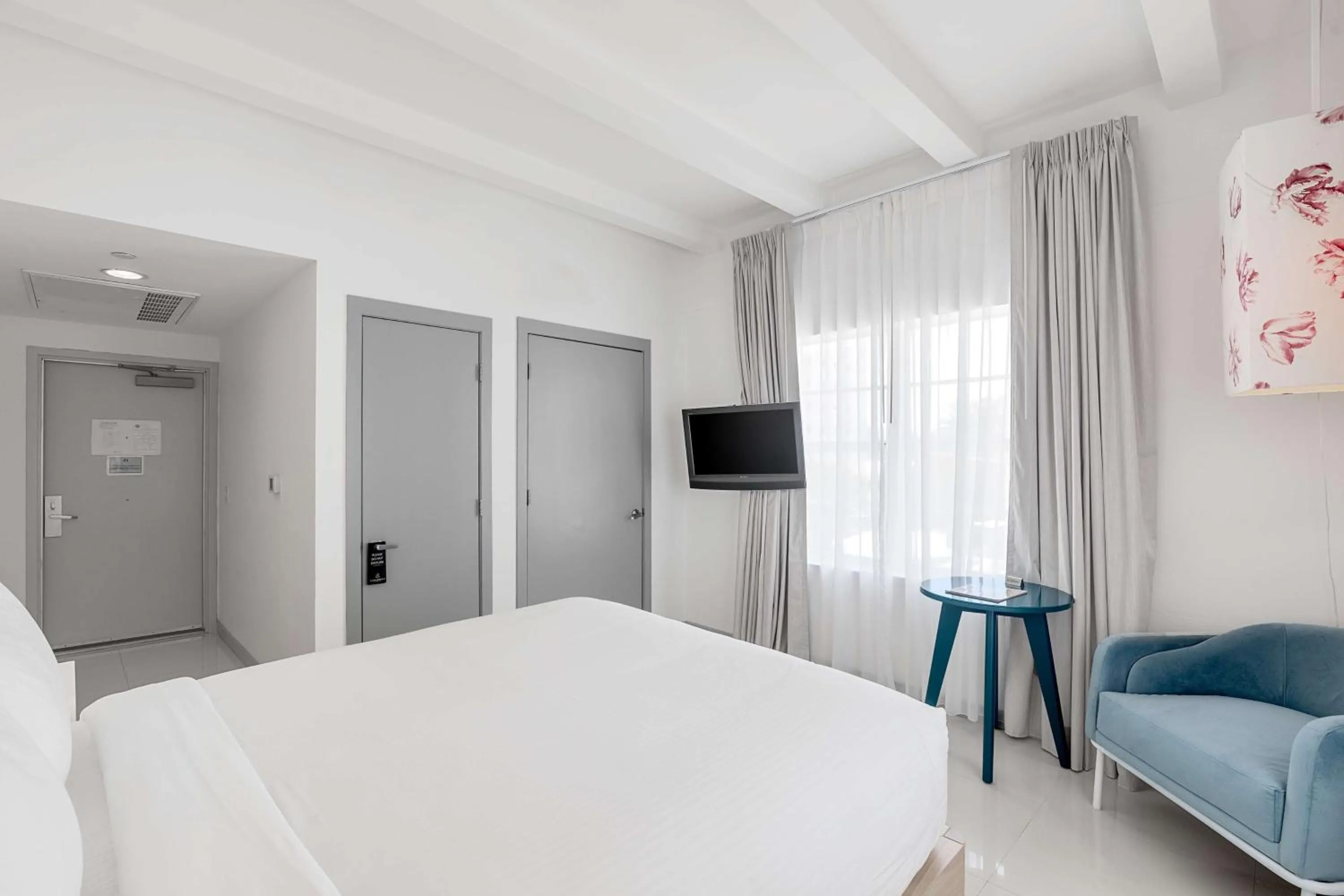 Bedroom, Bed in Townhouse Hotel, BW Signature Collection