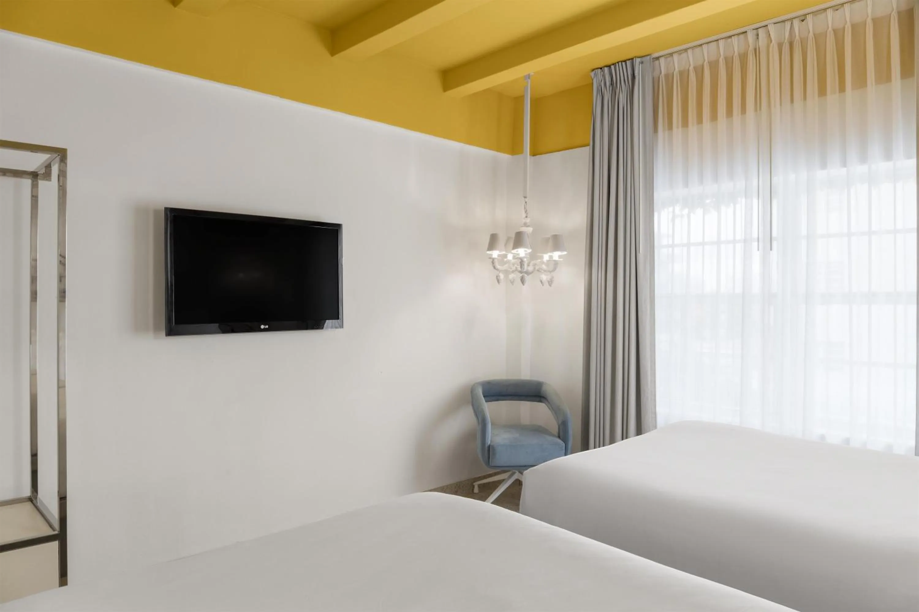 Bedroom, Bed in Townhouse Hotel, BW Signature Collection
