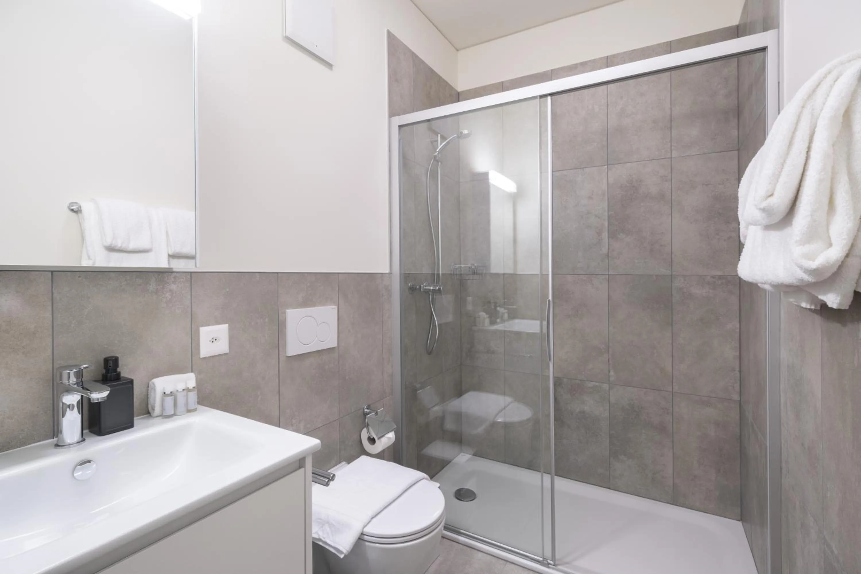Shower in Swiss Hotel Apartments - Lugano