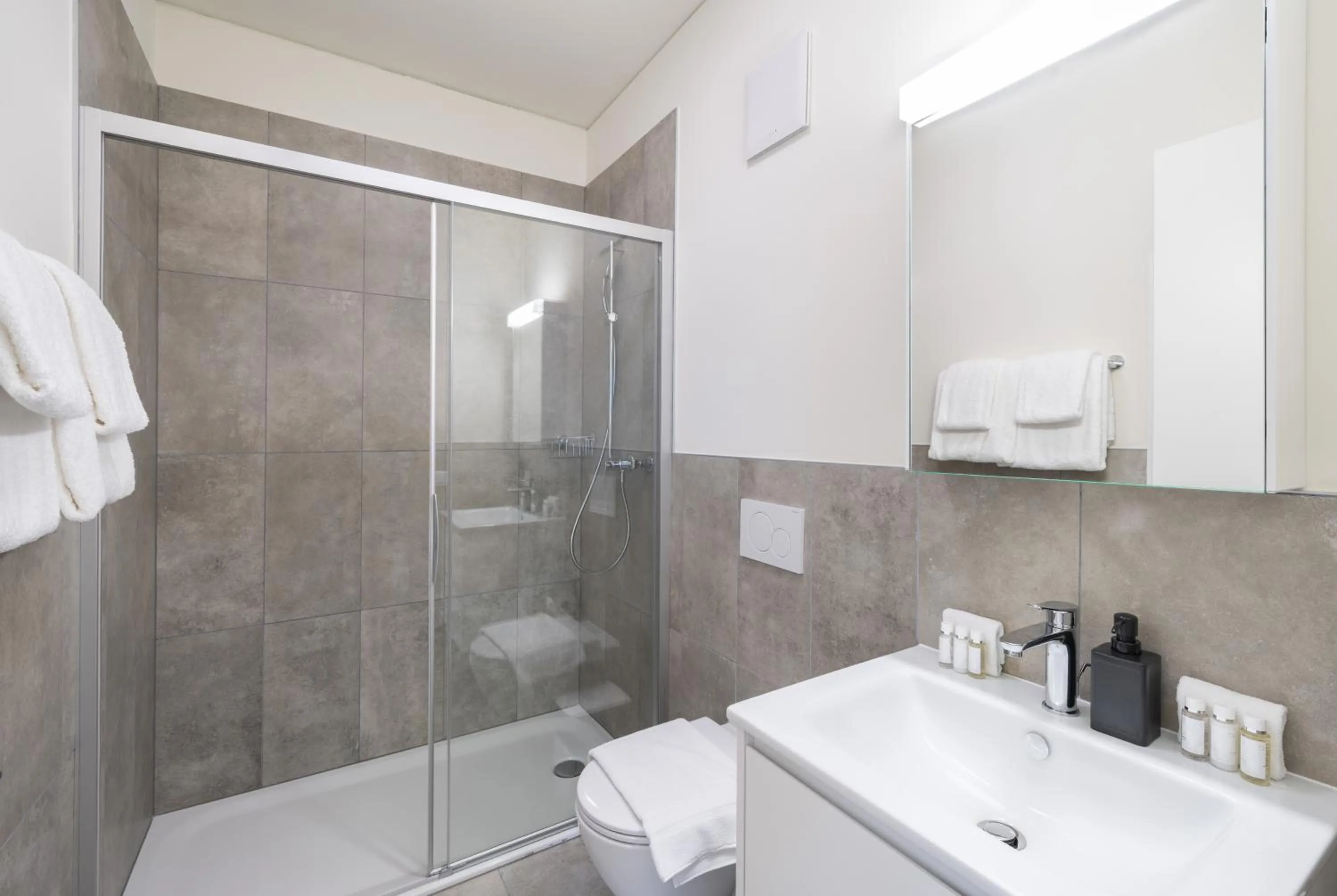 Shower in Swiss Hotel Apartments - Lugano