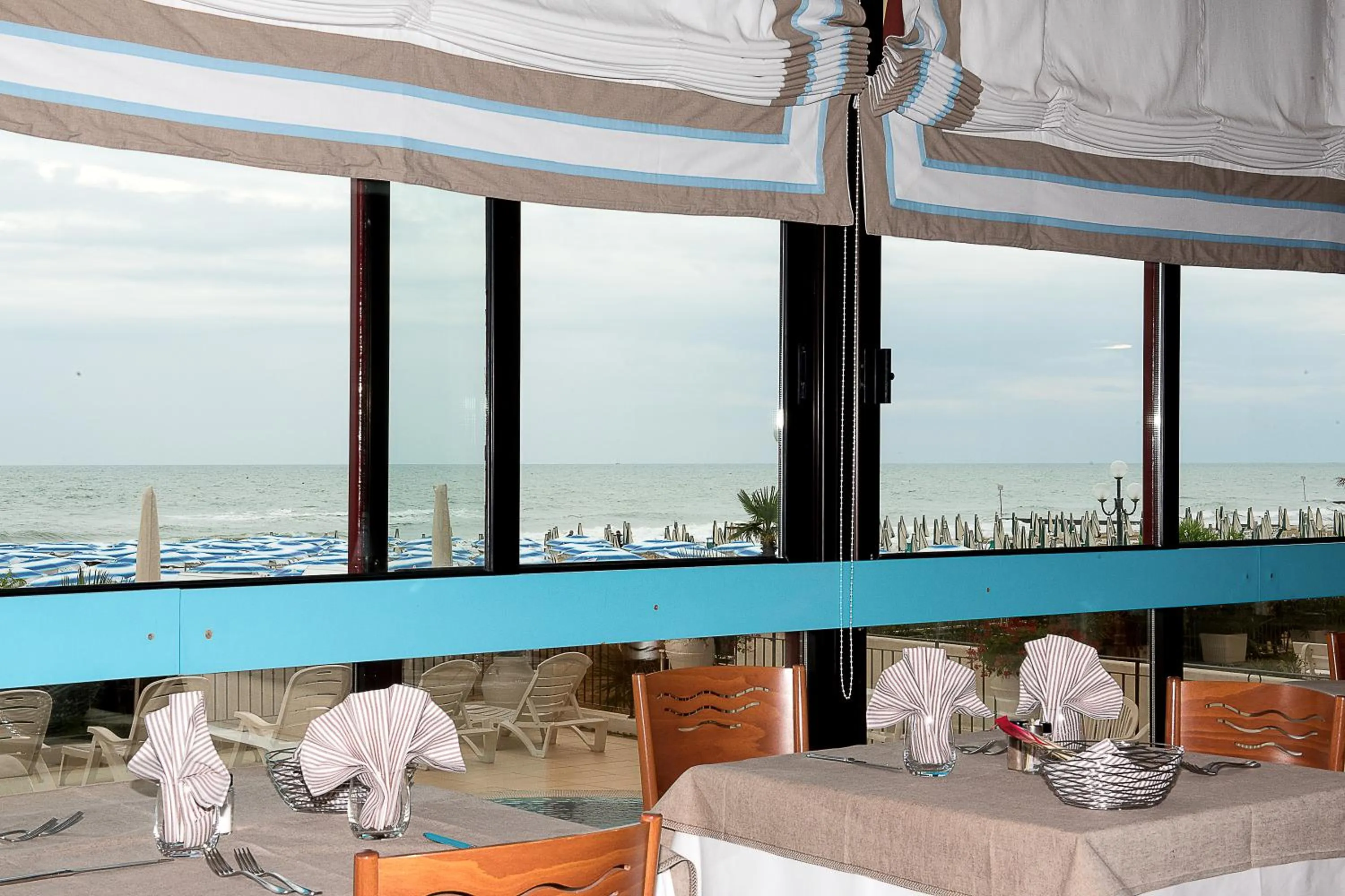 Dining area in Hotel Manila