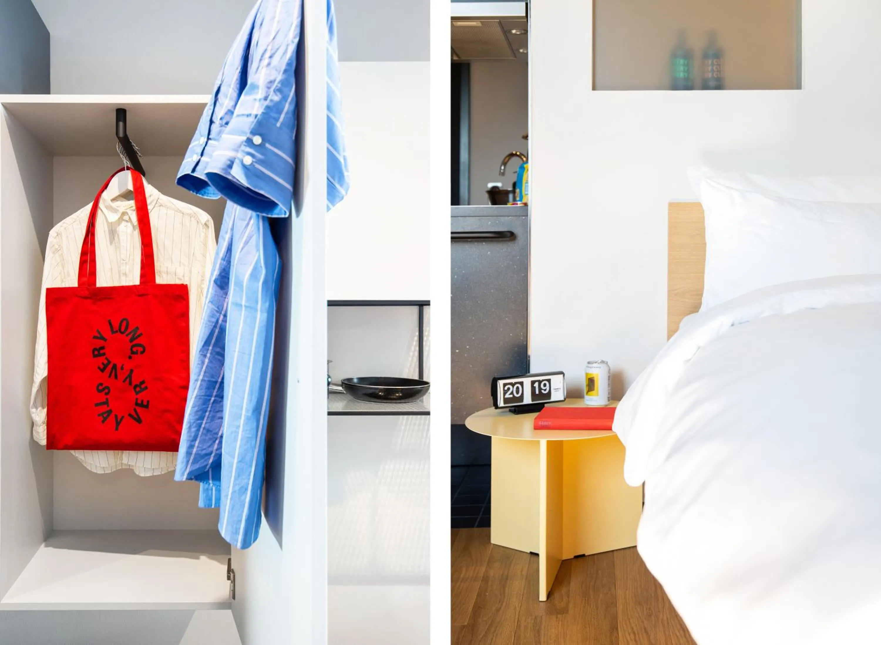 Bed in STAYERY Bielefeld Hauptbahnhof