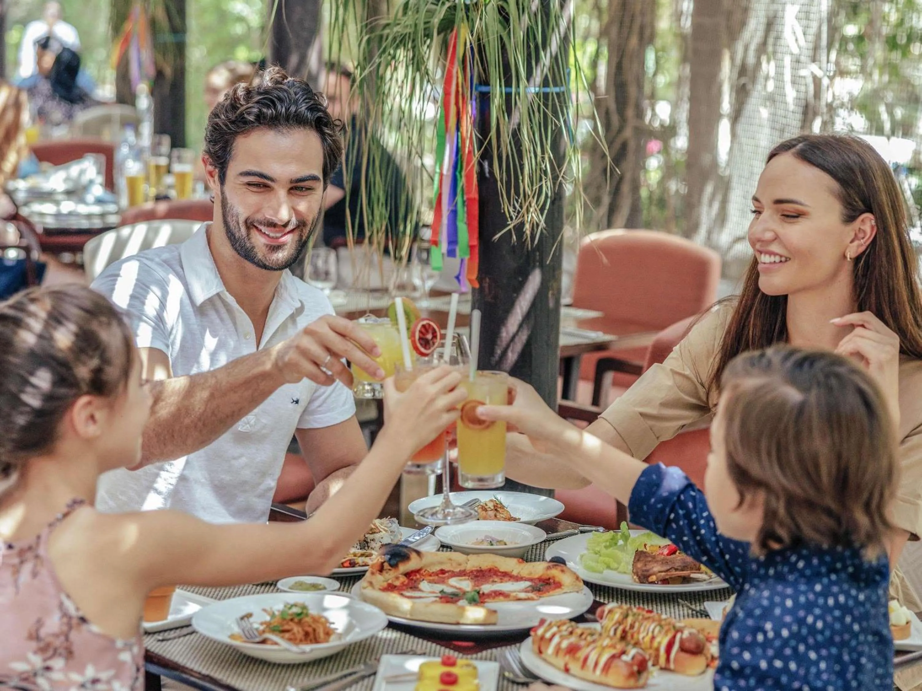 Restaurant/places to eat in Sofitel Dubai The Palm Resort & Spa