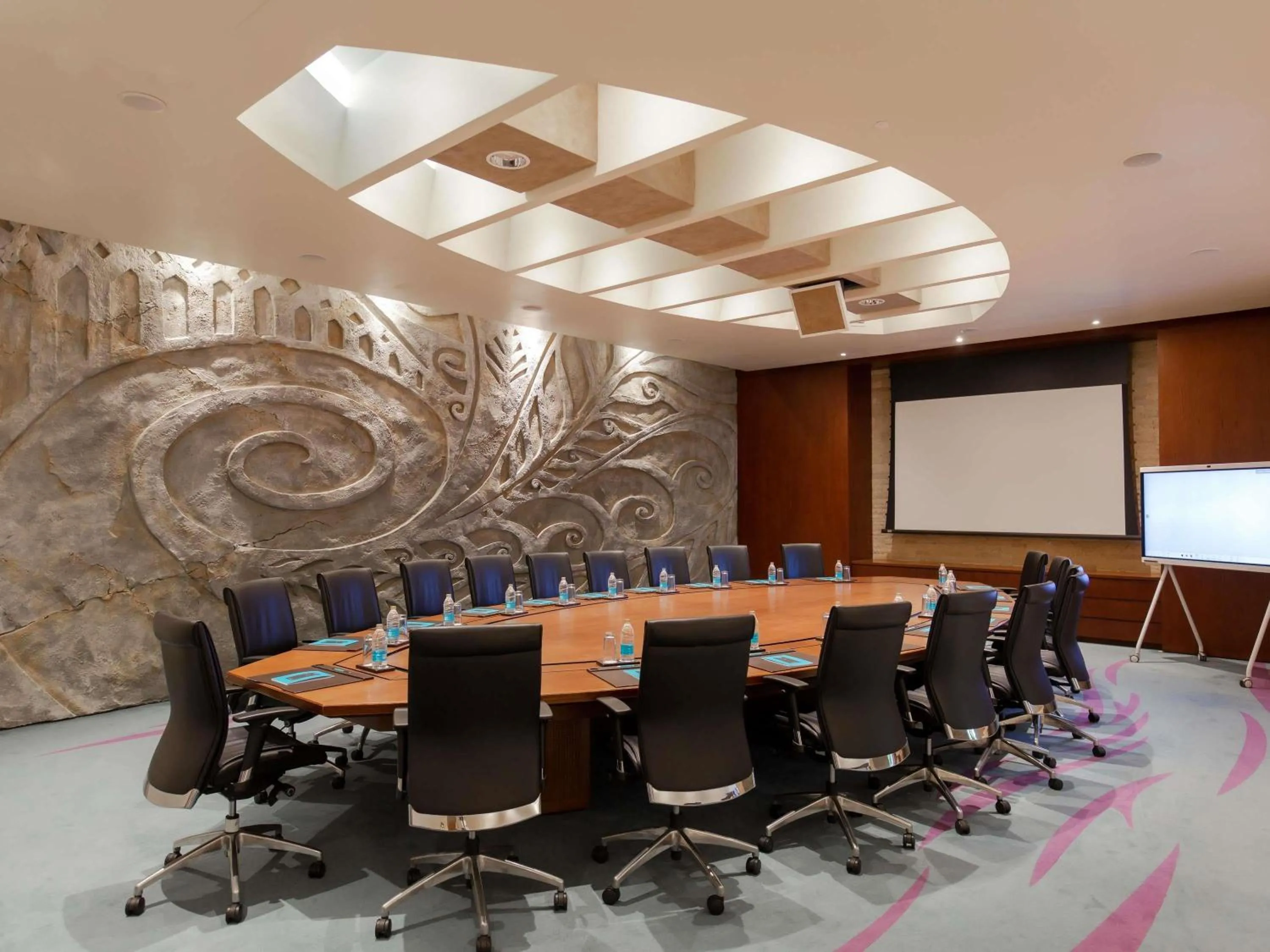 Meeting/conference room in Sofitel Dubai The Palm Resort & Spa