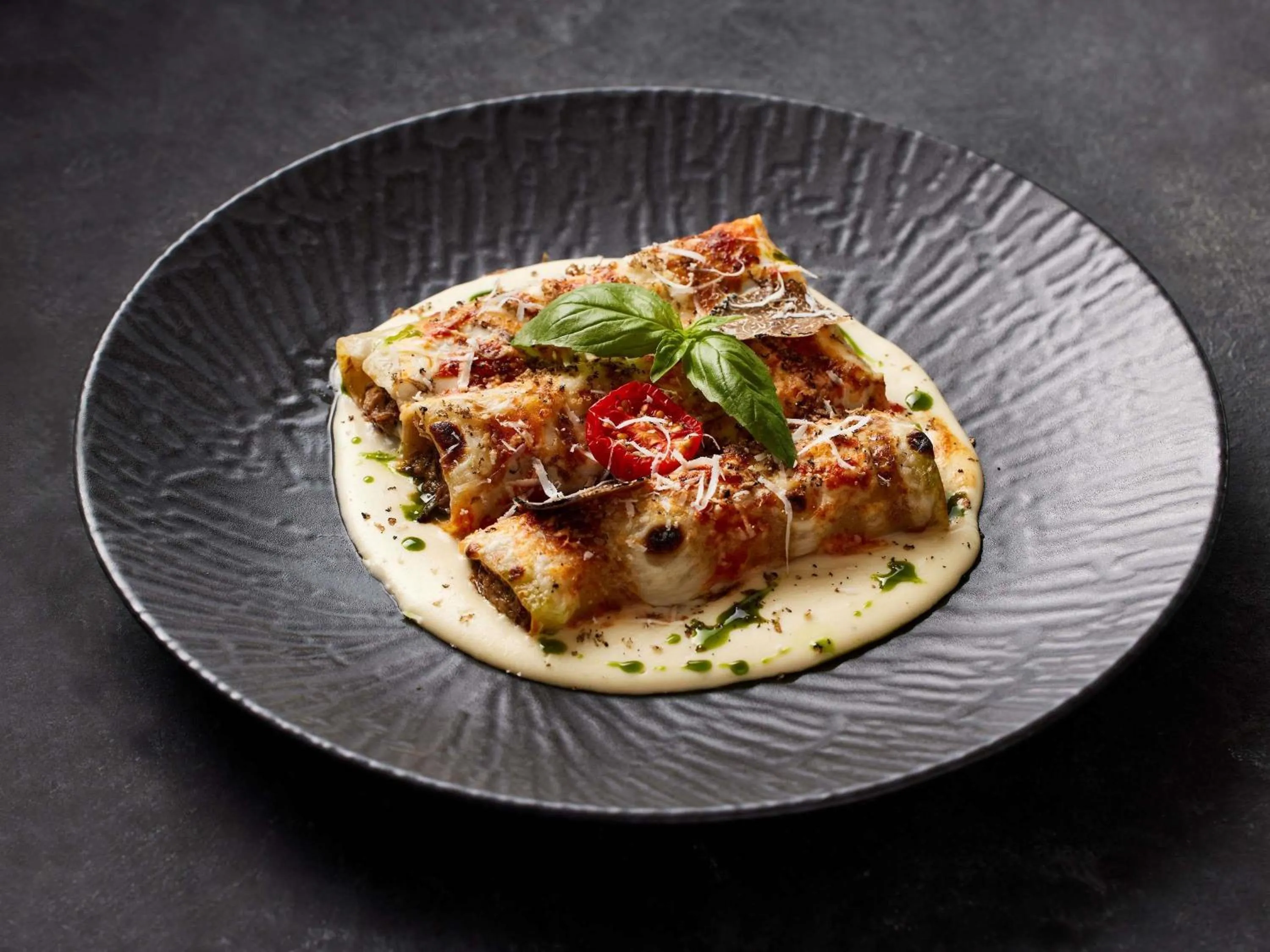 Restaurant/places to eat in Sofitel Dubai The Palm Resort & Spa