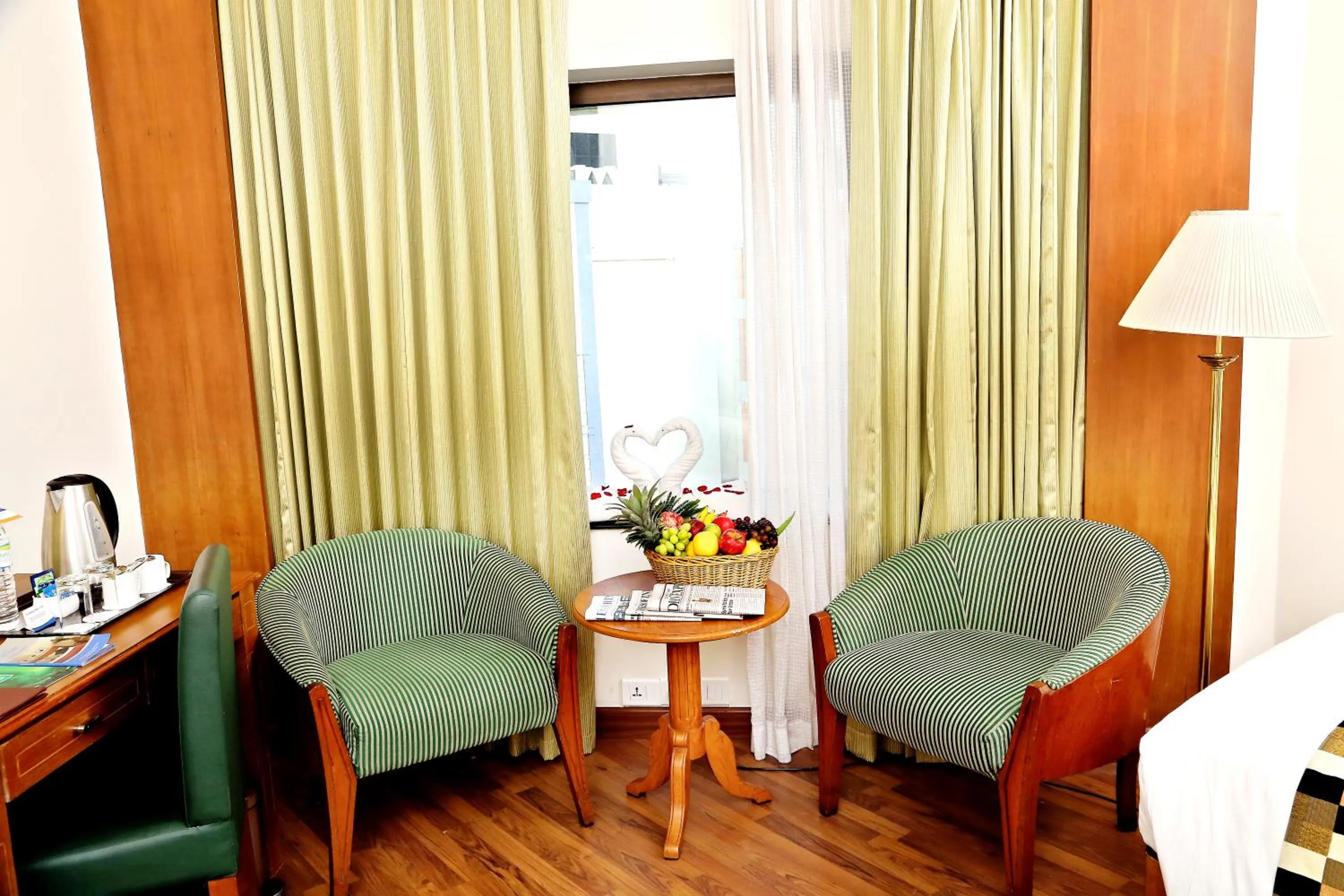 Coffee/tea facilities in Gokulam Park Hotel & Convention Centre