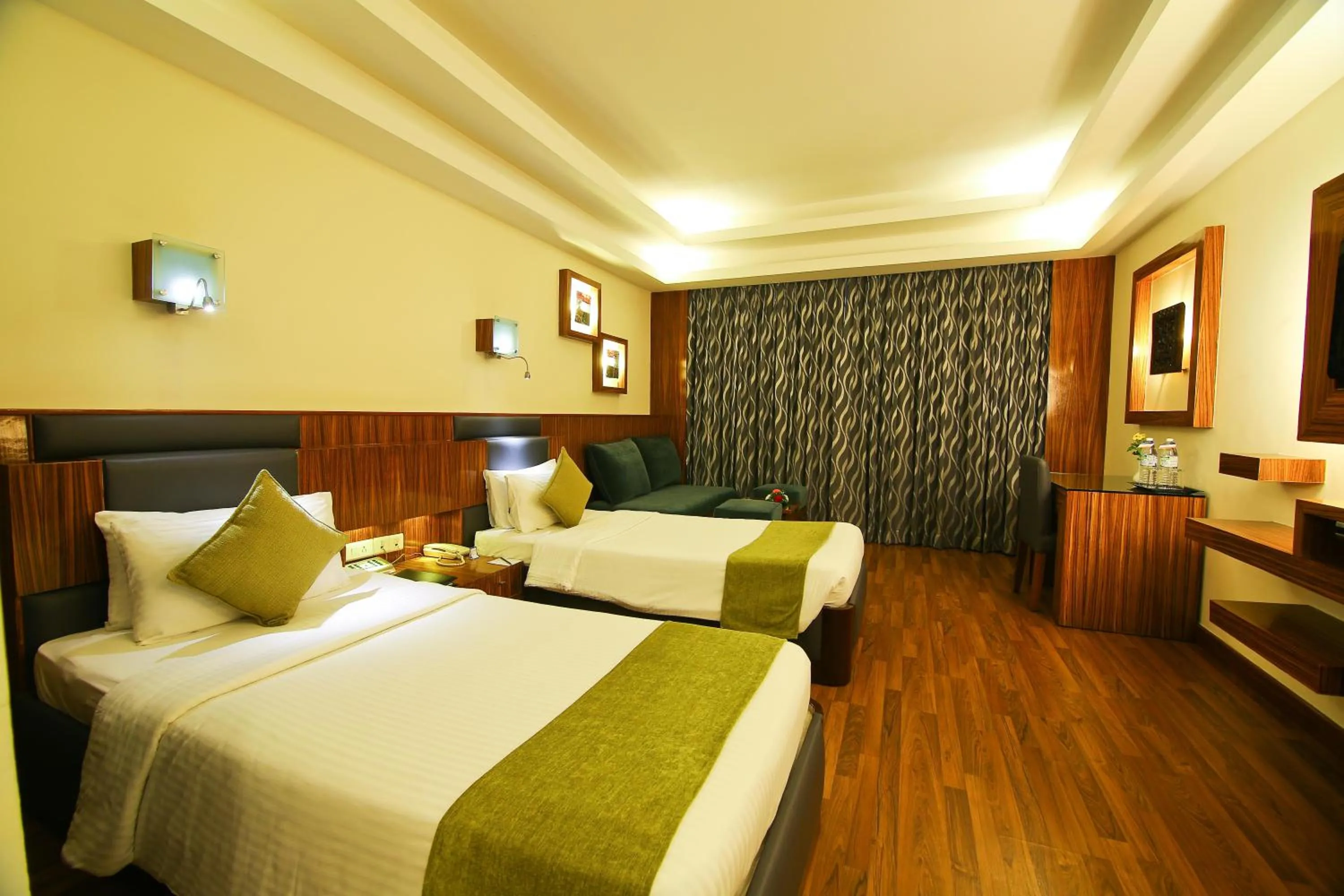 Bedroom, Bed in Gokulam Park Hotel & Convention Centre