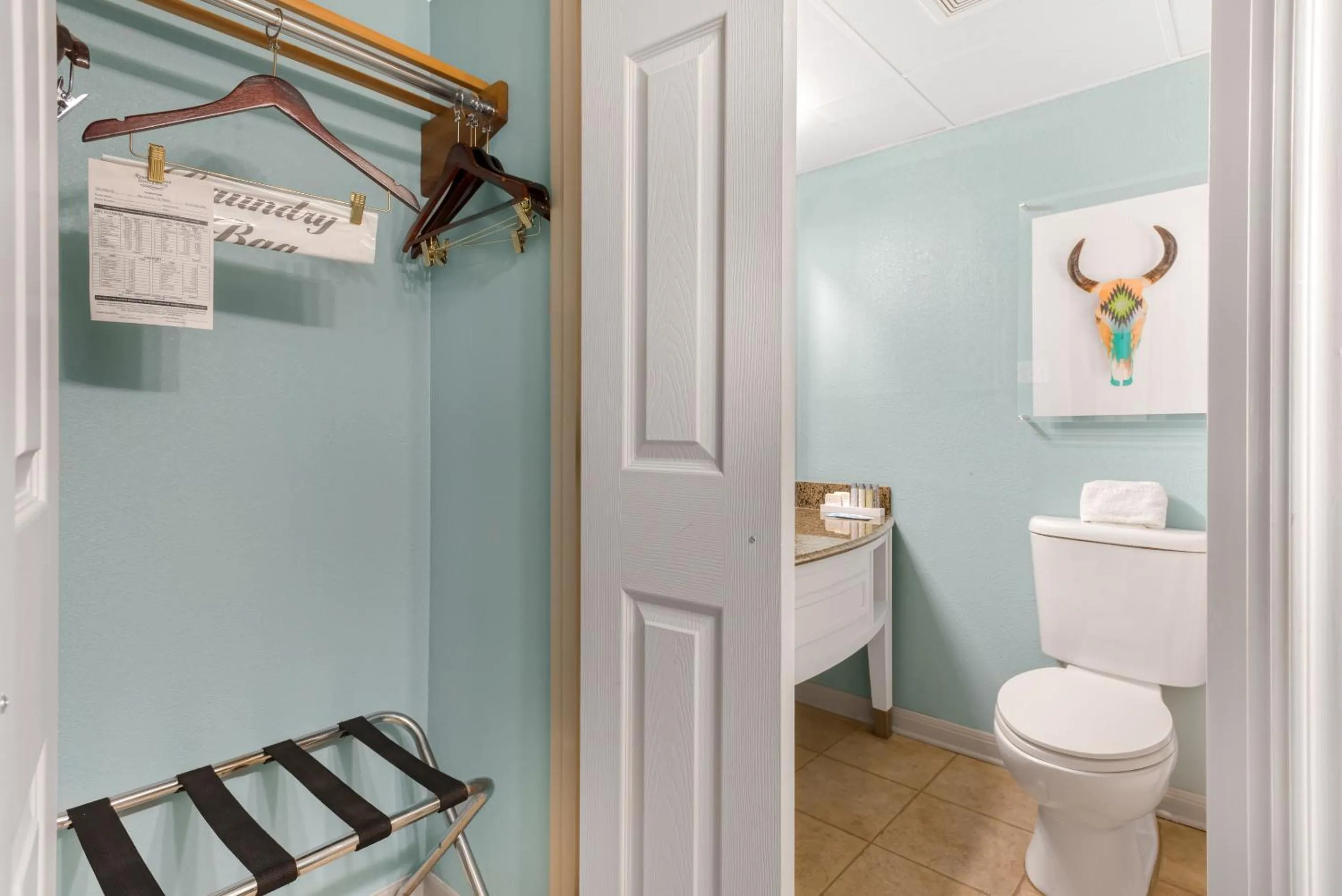 Riverwalk Plaza Hotel