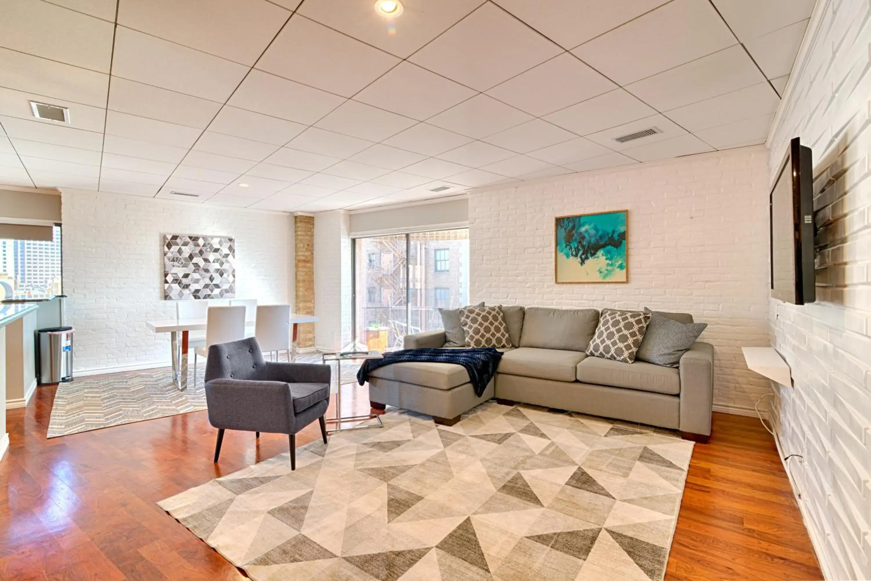 Two-Bedroom Suite in Riverwalk Plaza Hotel Two-Bedroom Suite in Riverwalk Plaza Hotel