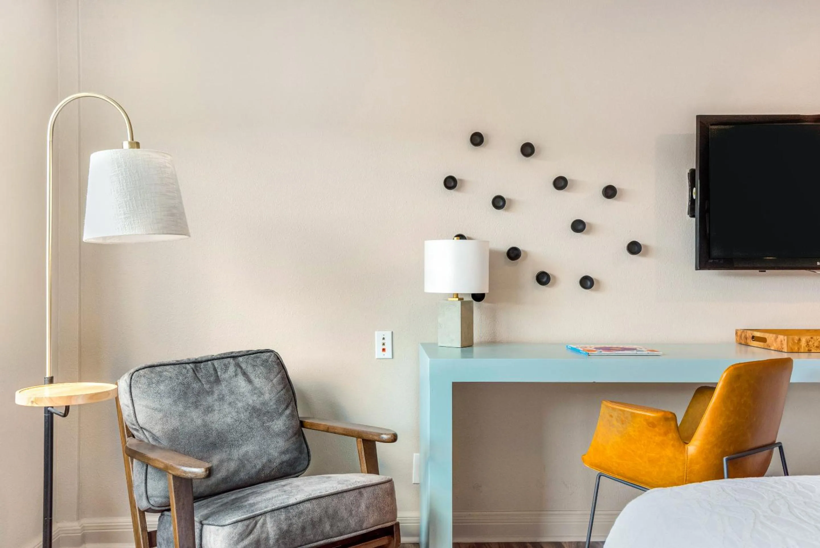 Riverwalk Plaza Hotel