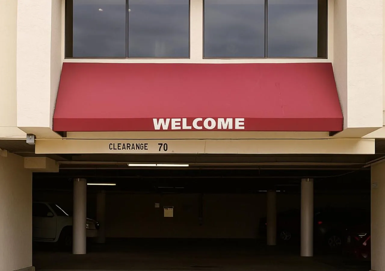 Parking in Carlyle Hotel