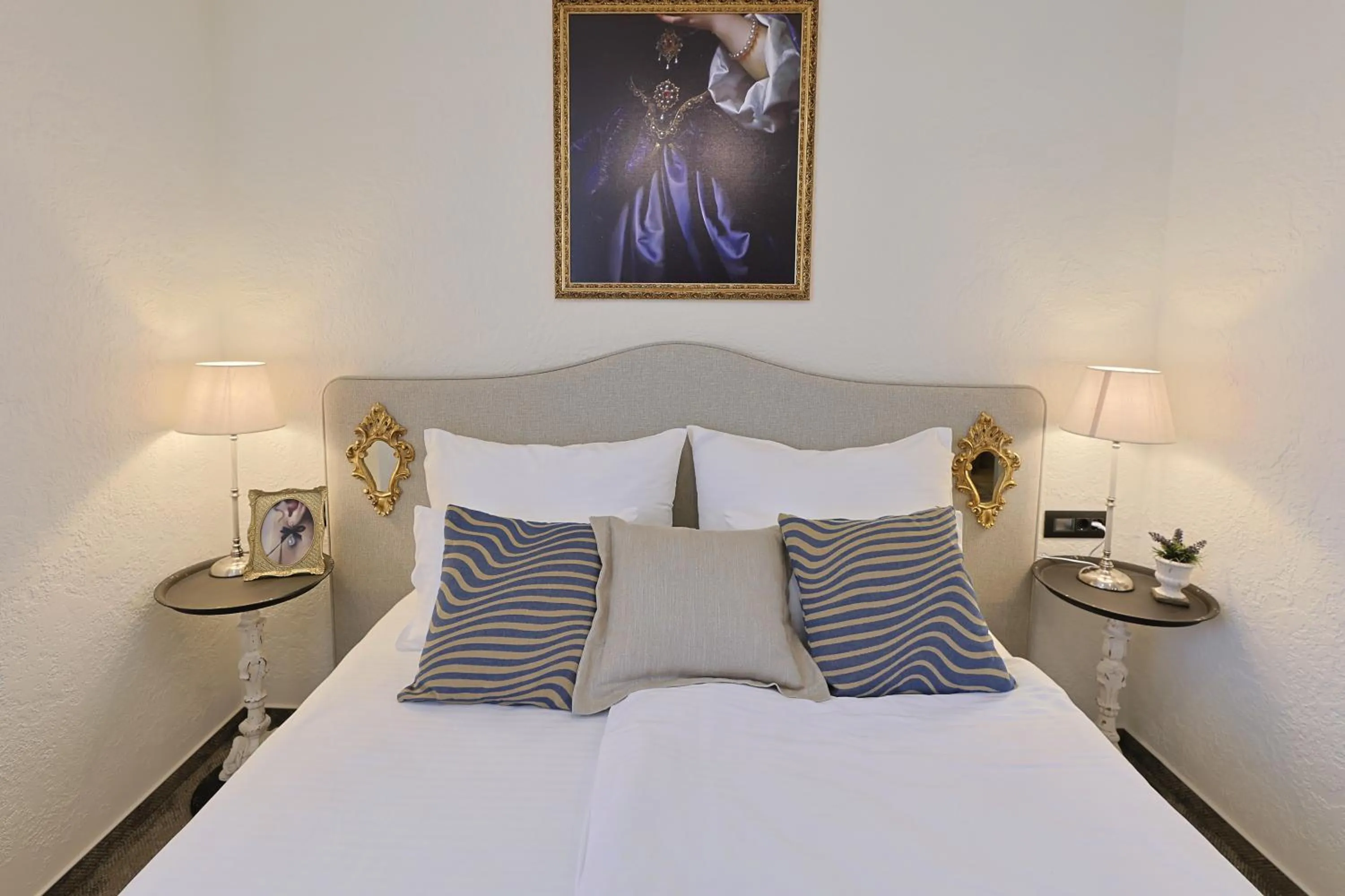 Bed in Integra Hotel