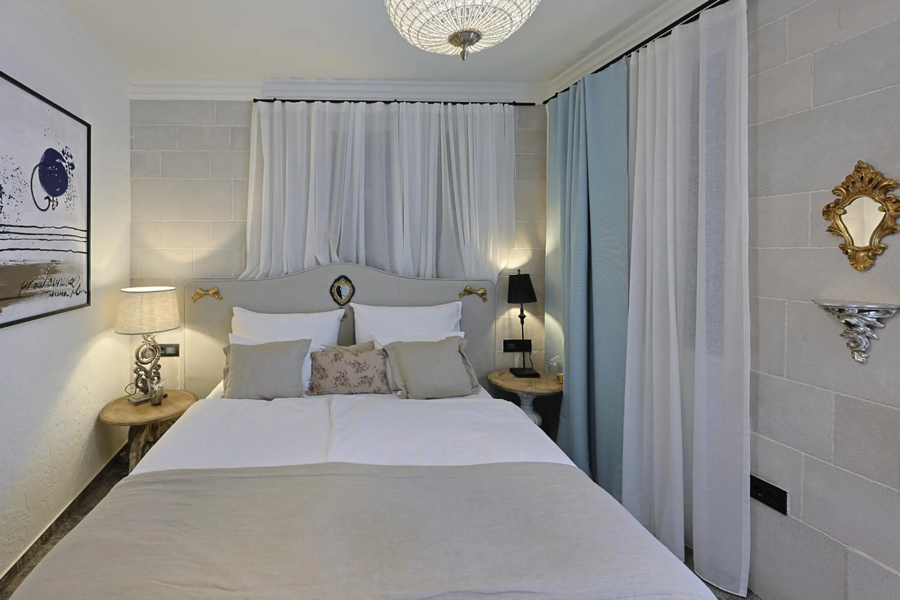 Bed in Integra Hotel