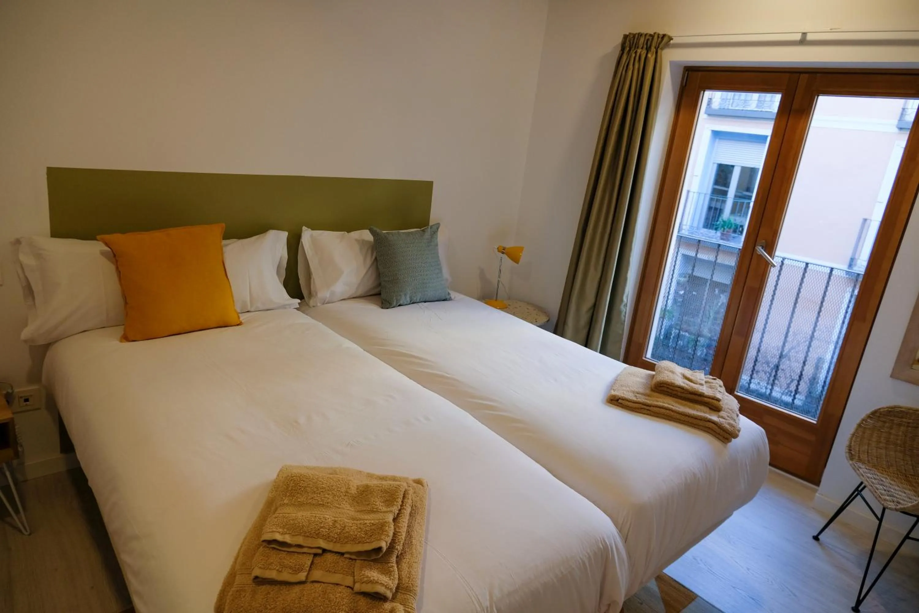 Bed in Silken Casa Platerias Siglo XV