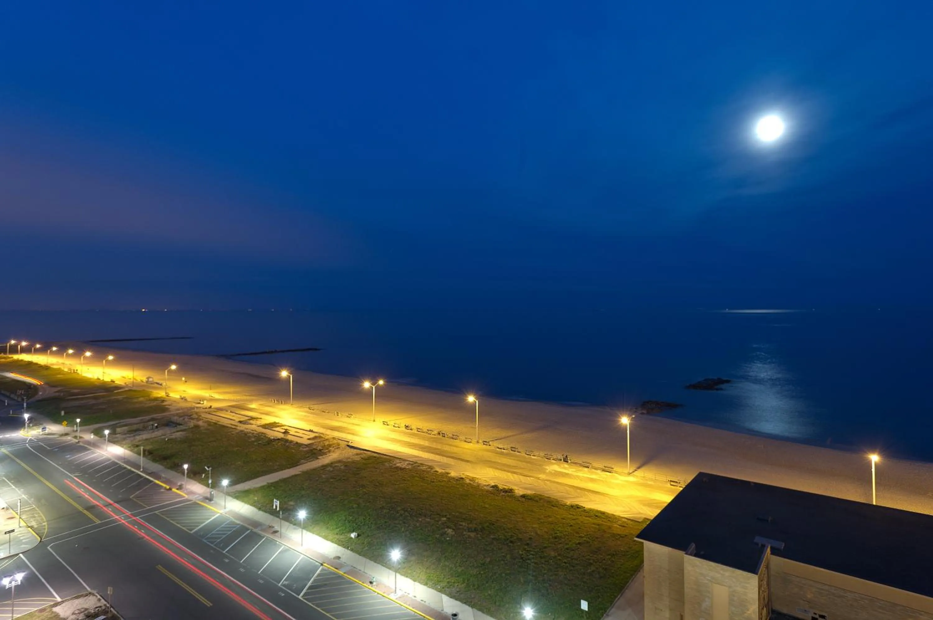 Night in Berkeley Oceanfront Hotel