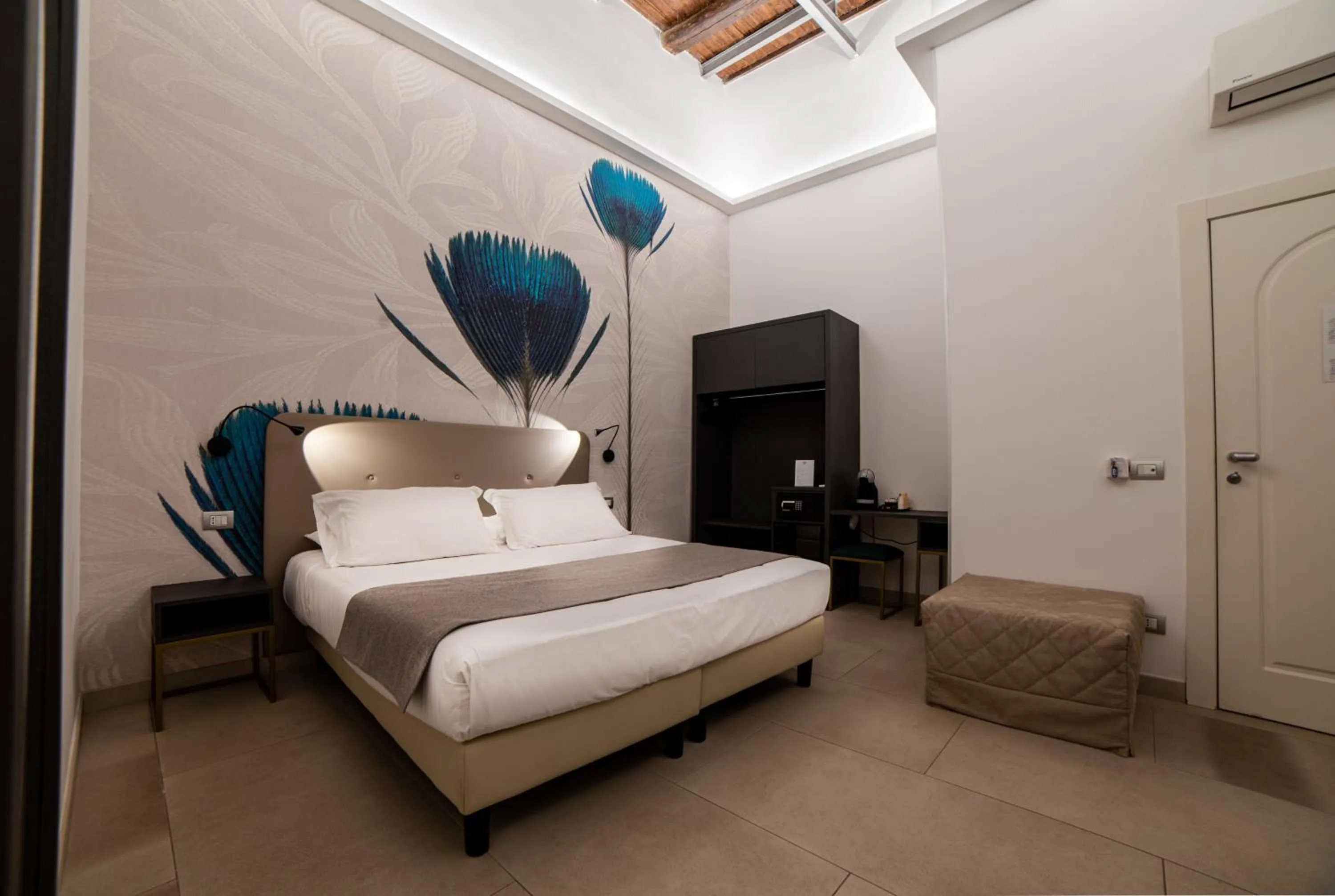 Bedroom, Bed in B&B Napoli Time