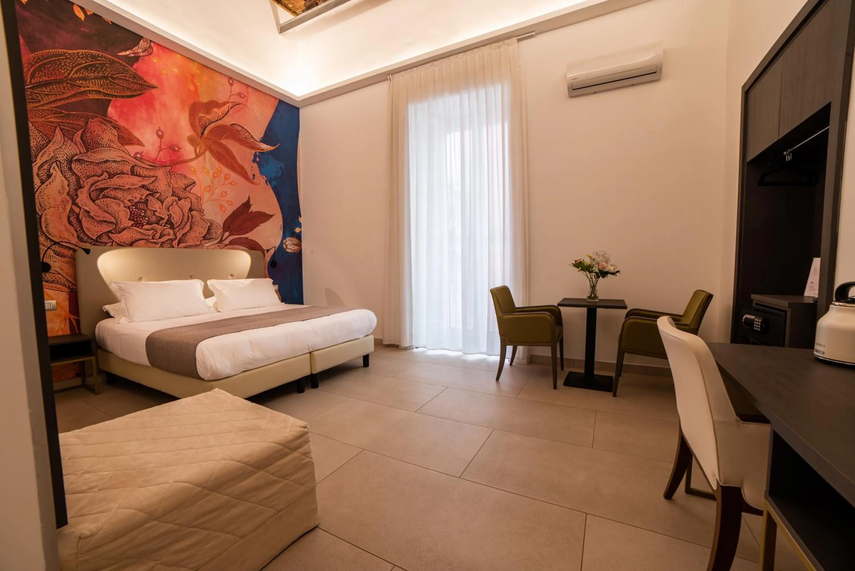 Photo of the whole room, Bed in B&B Napoli Time