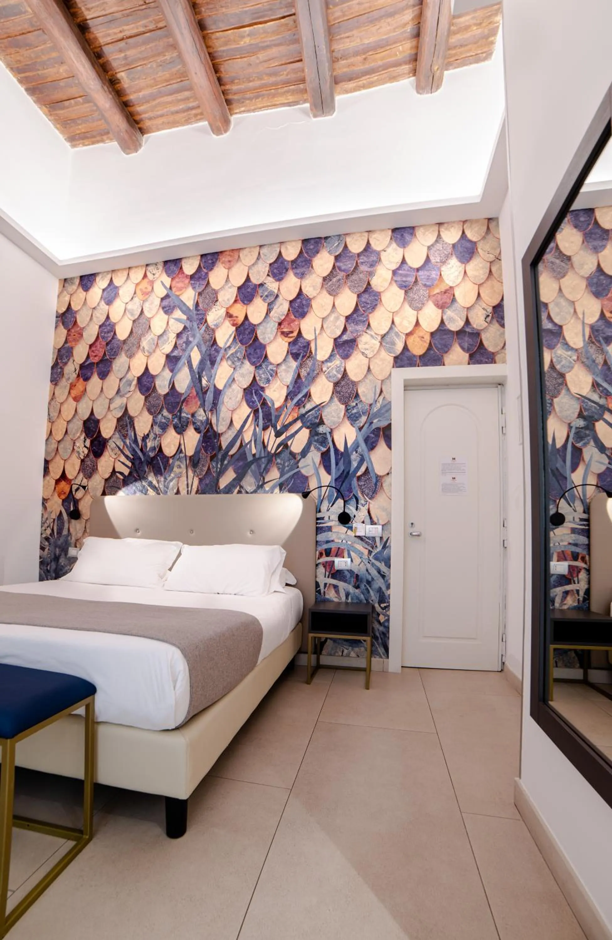 Photo of the whole room, Bed in B&B Napoli Time