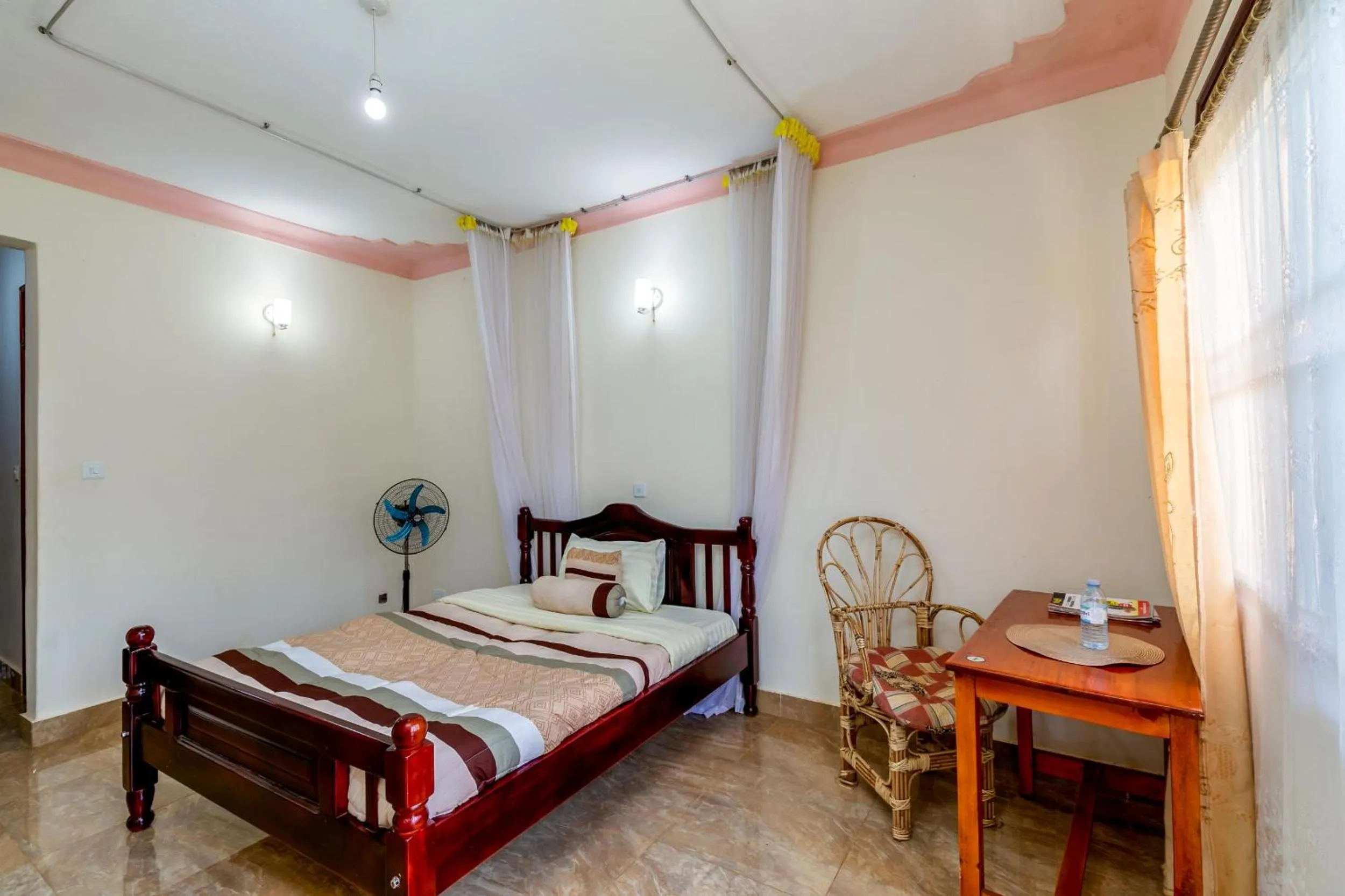 Bed in Airport Side Hotel Entebbe