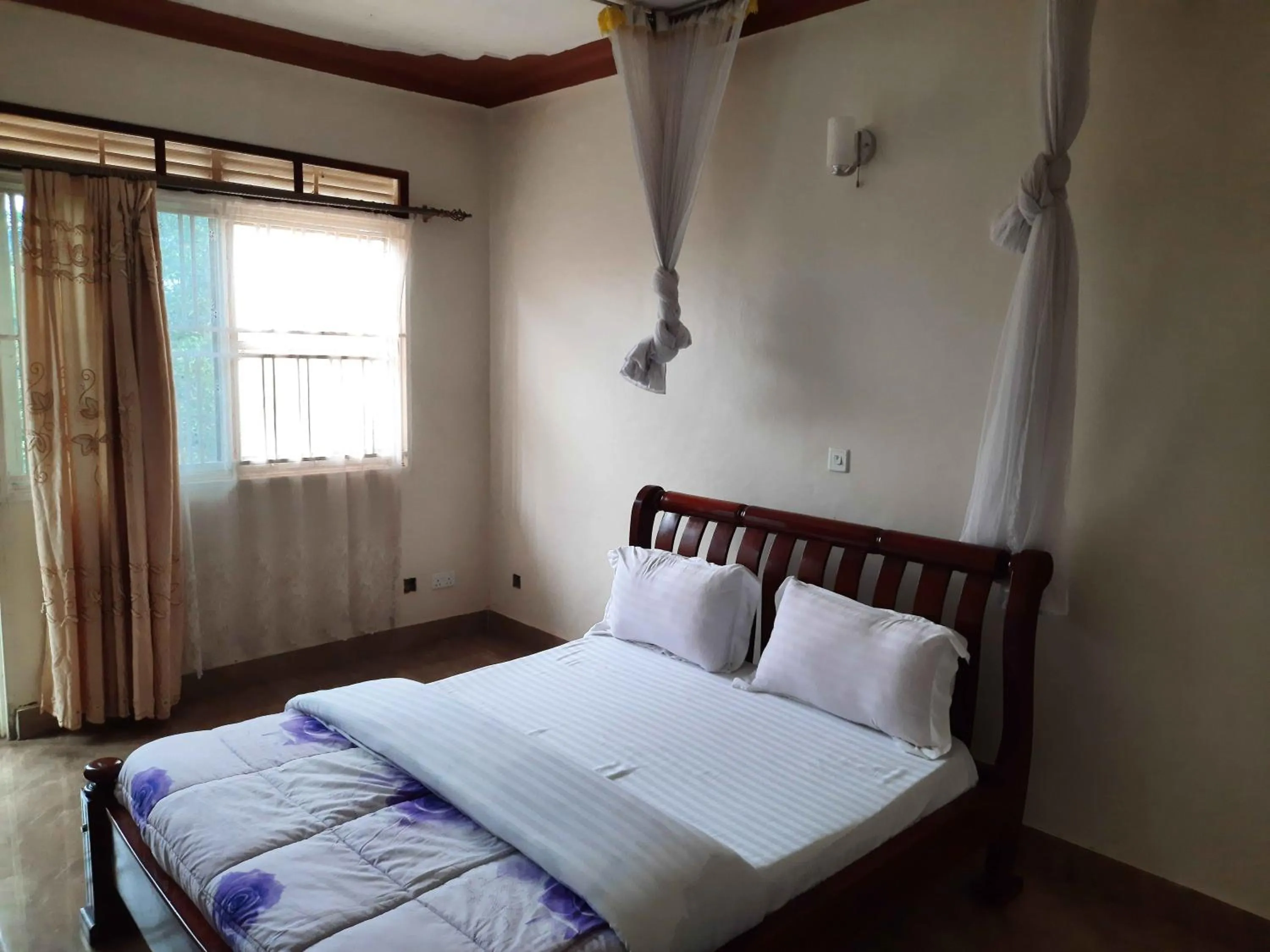 Bed in Airport Side Hotel Entebbe